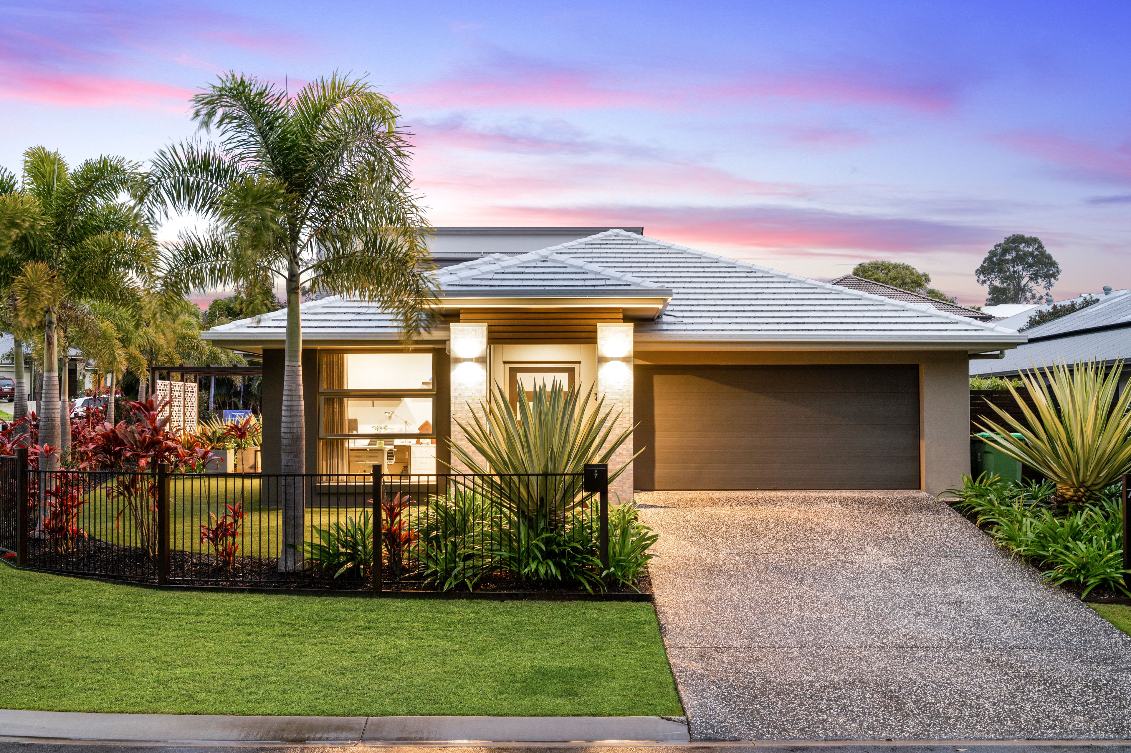 7 Freshwater Court, Springfield Lakes, QLD 4300