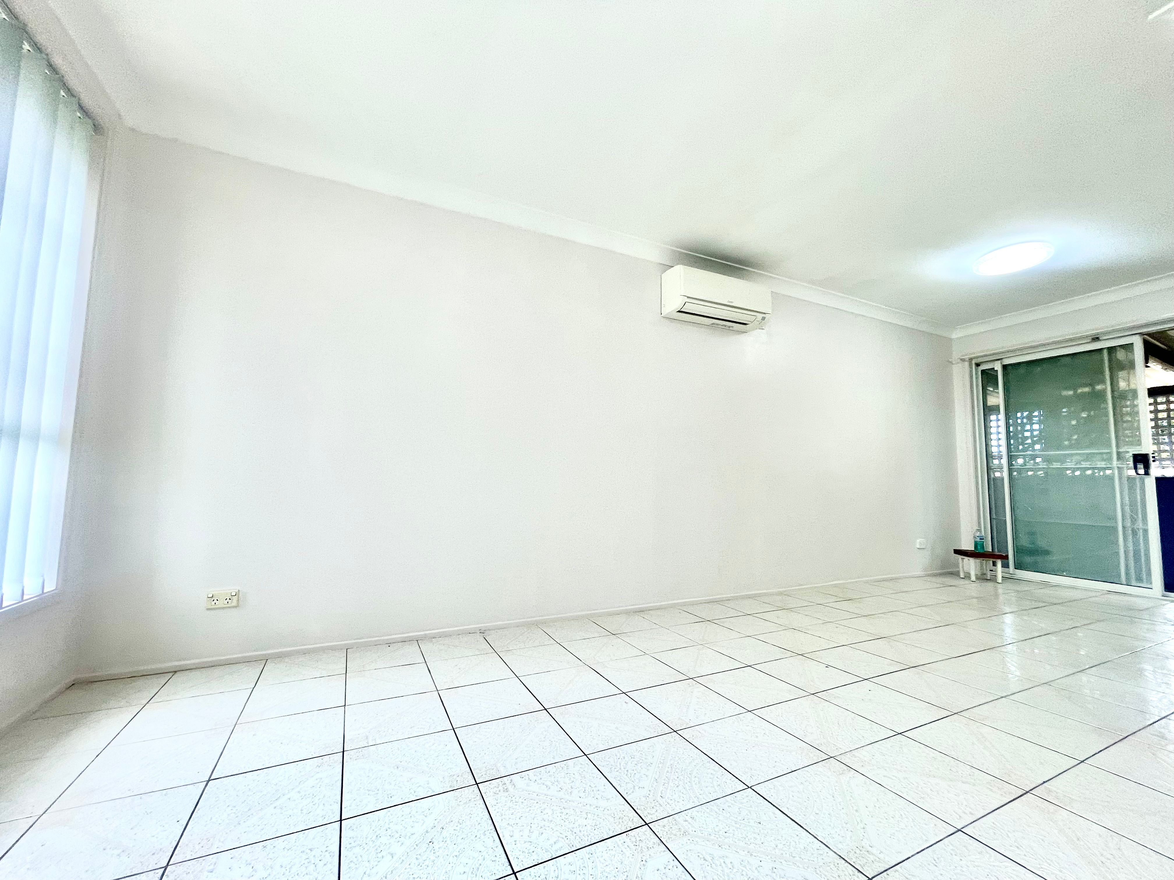 74 Currawong Street, Green Valley, NSW 2168