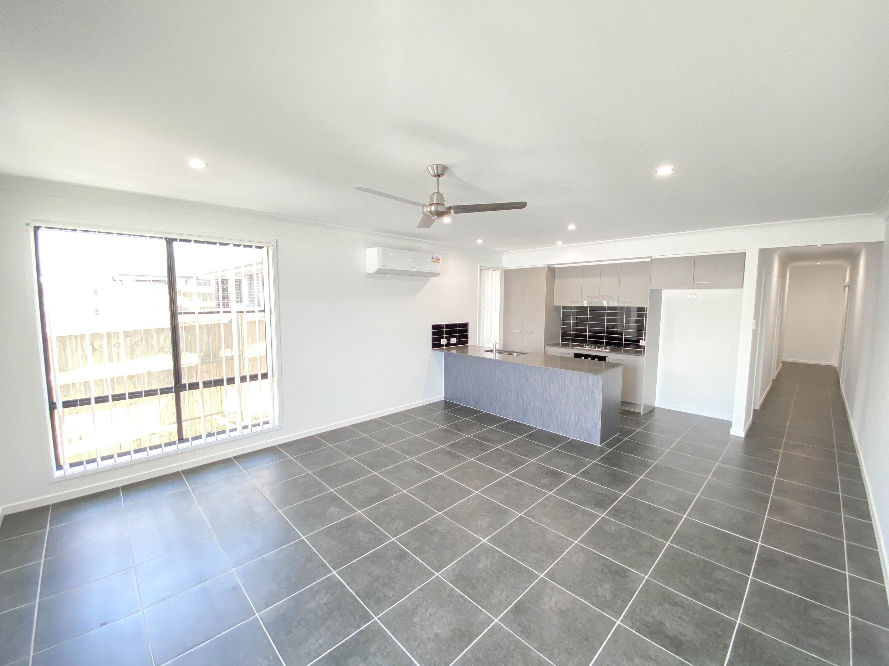 102A Mercy Circuit, Park Ridge, QLD 4125