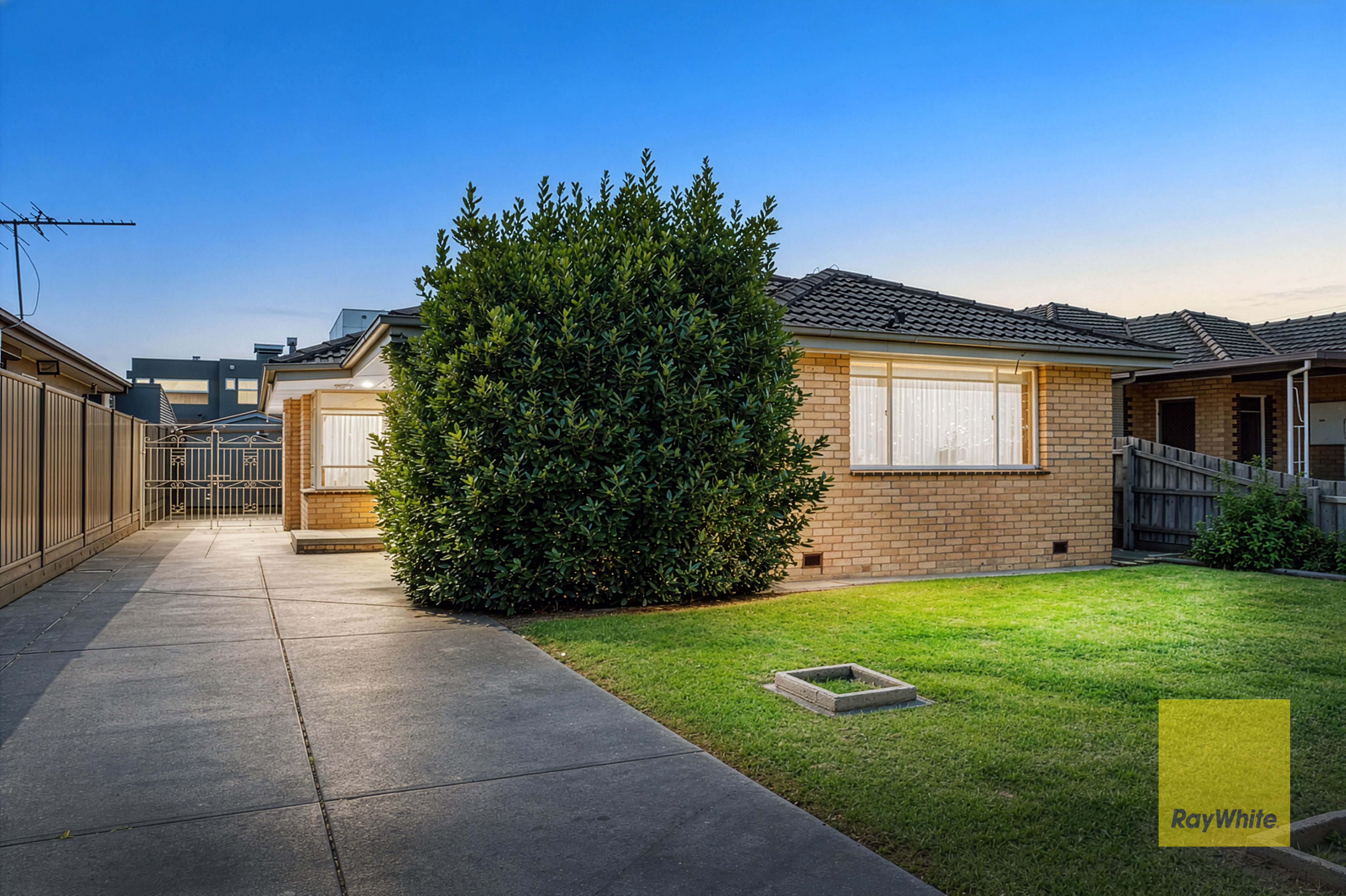 40 The Boulevard — photo from Ray White Mernda