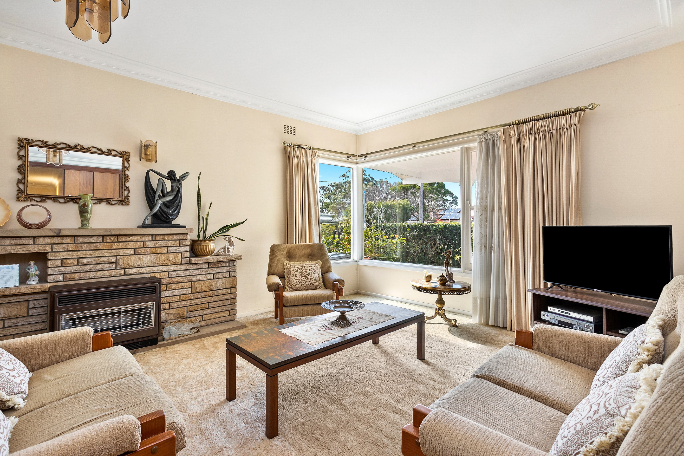 12 Walang Avenue, Figtree, NSW 2525