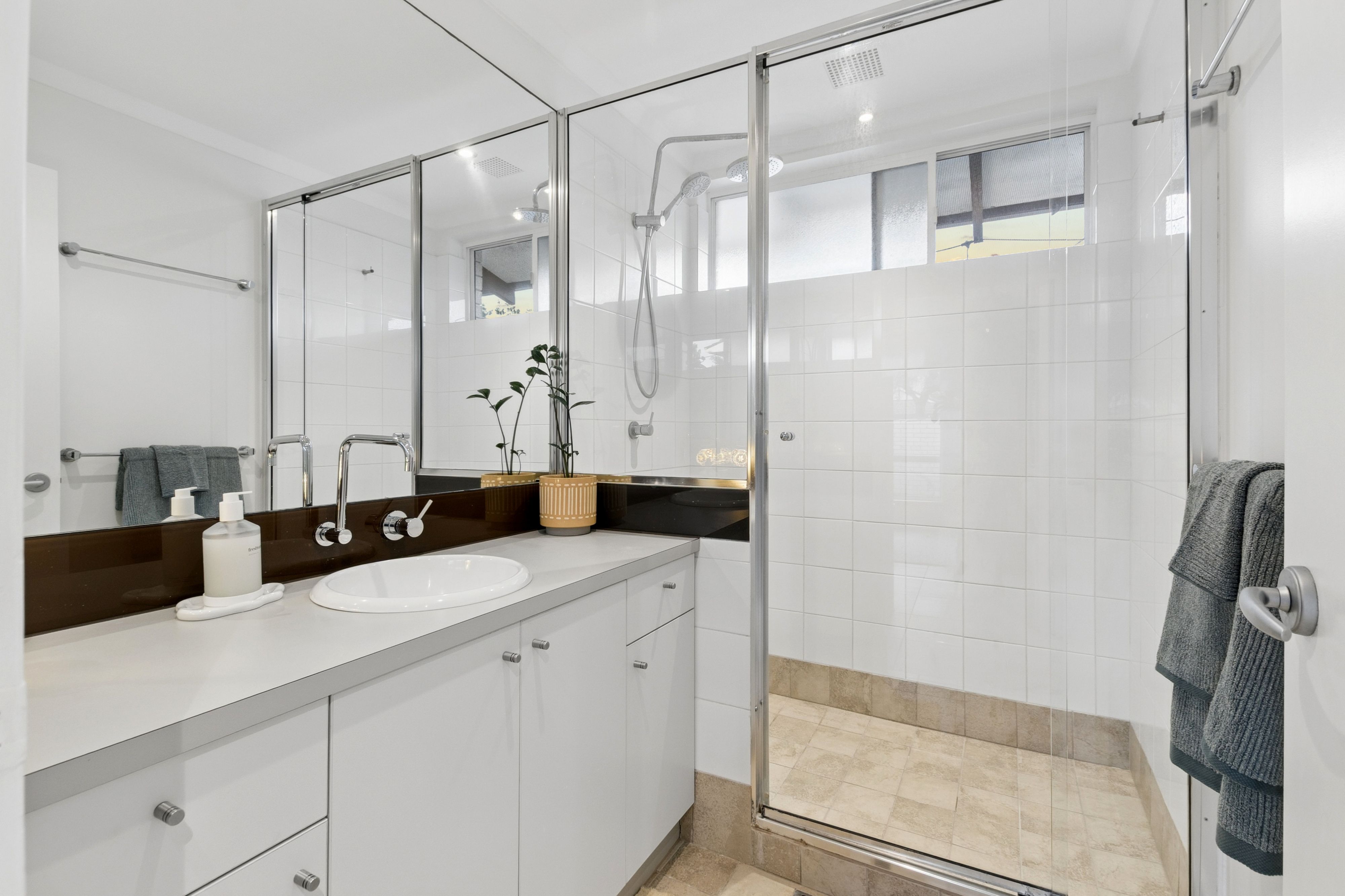 44B John Street — photo 17 of 25