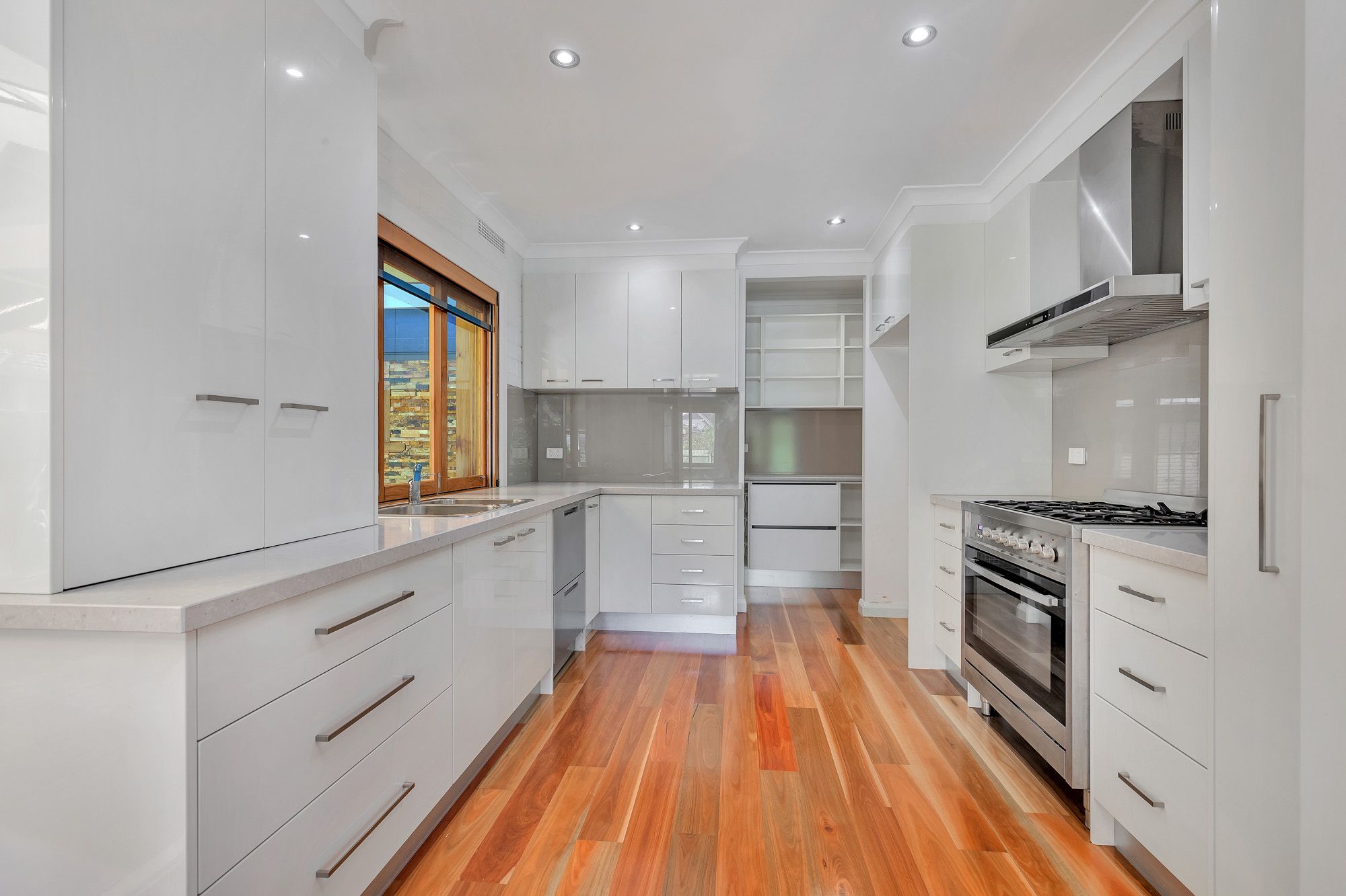 13 Whiton Grove, Wyndham Vale, VIC 3024