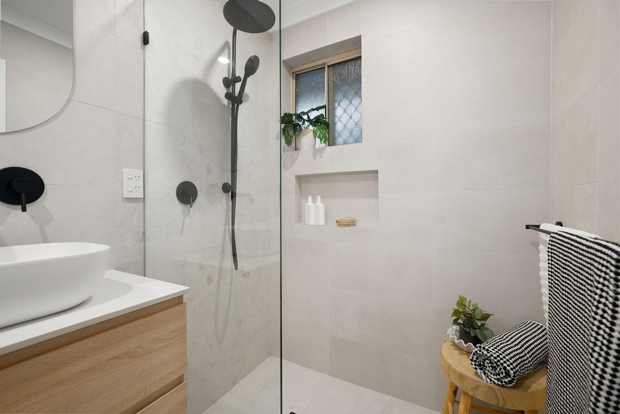 129 Reynolds Road — photo 7 of 30