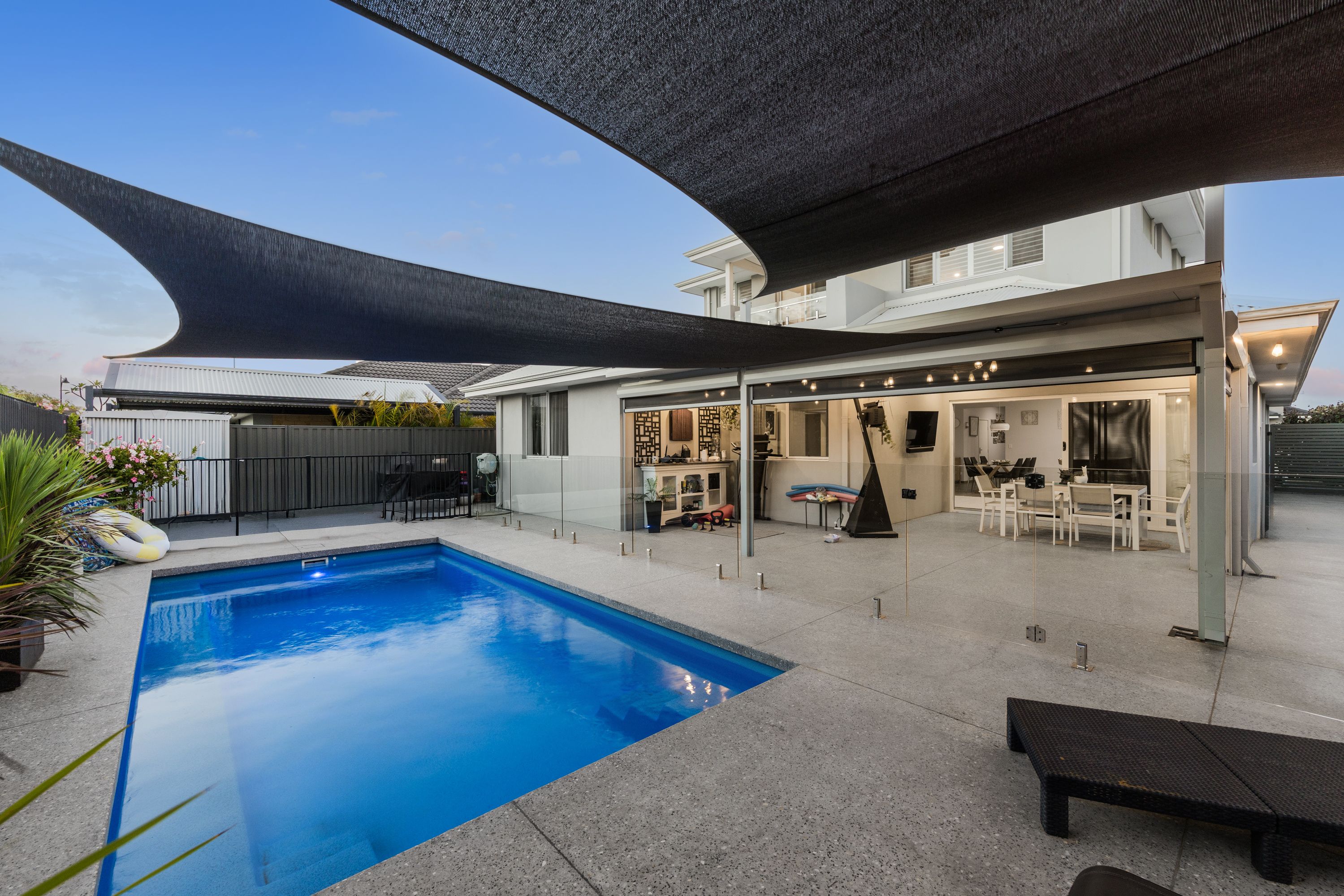 8 FRANGIPANI Road, TREEBY, WA 6164