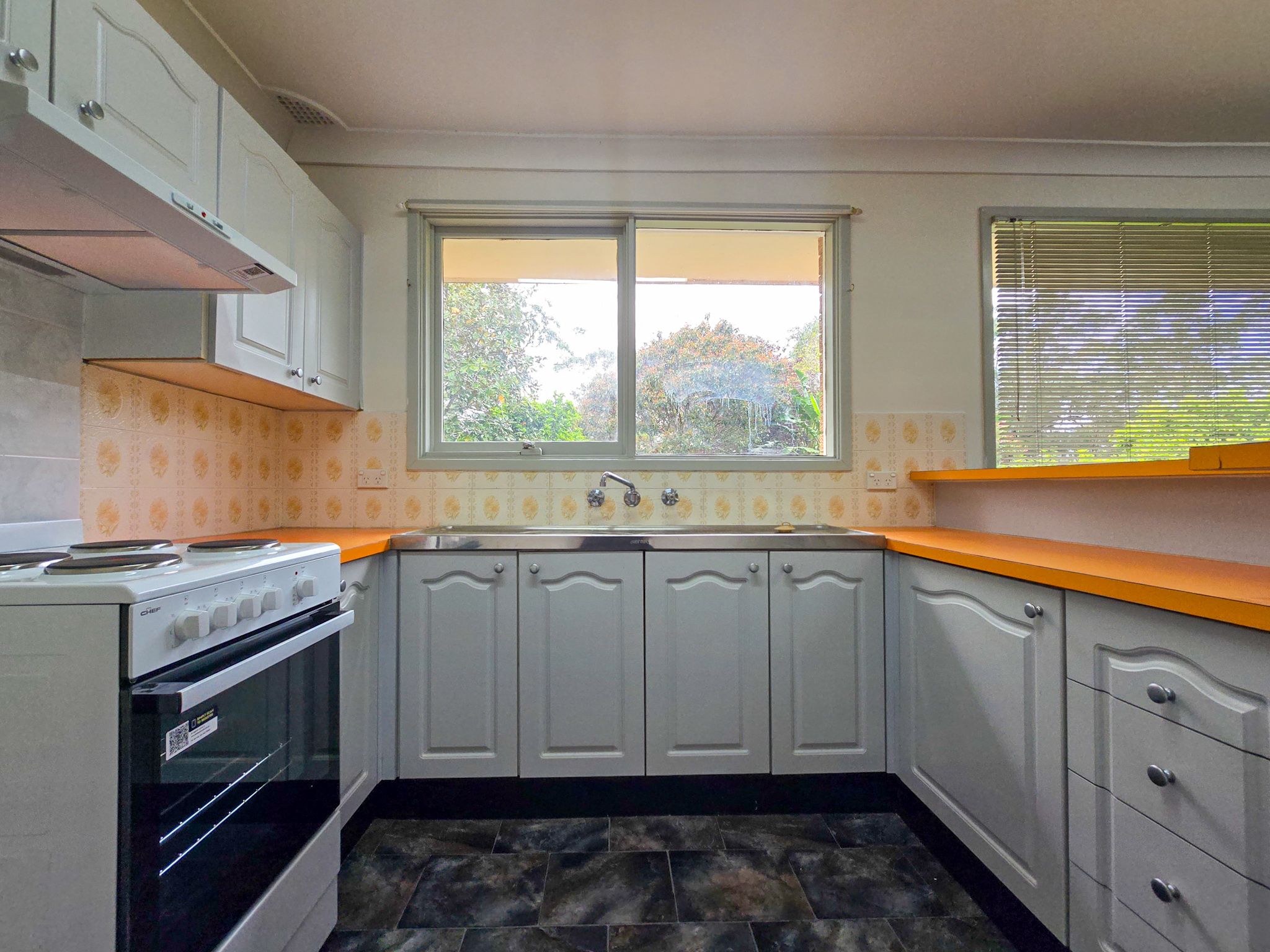 20 Denison Street — photo 5 of 16