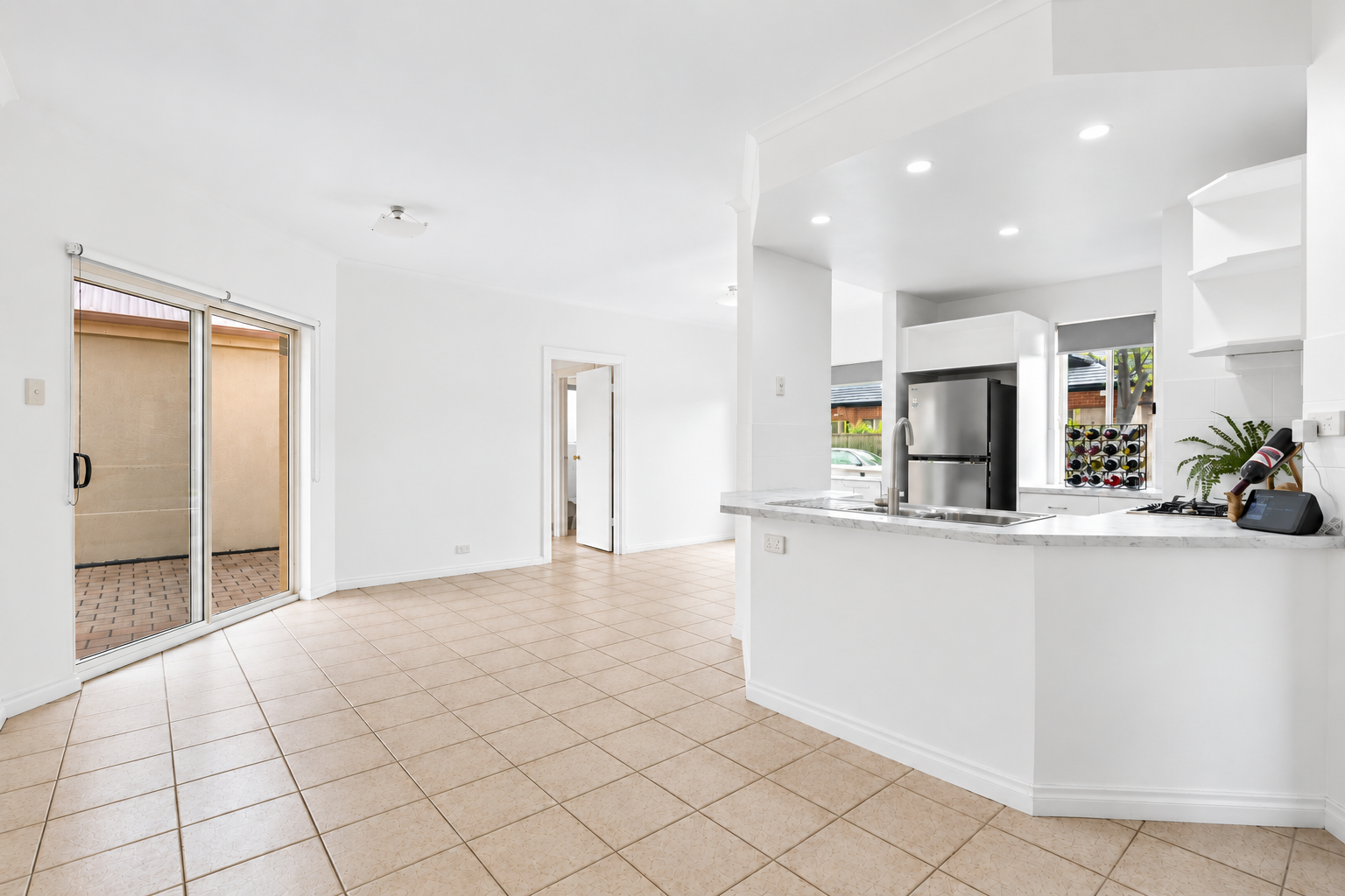 4/23 Parkview Drive — photo 4 of 17