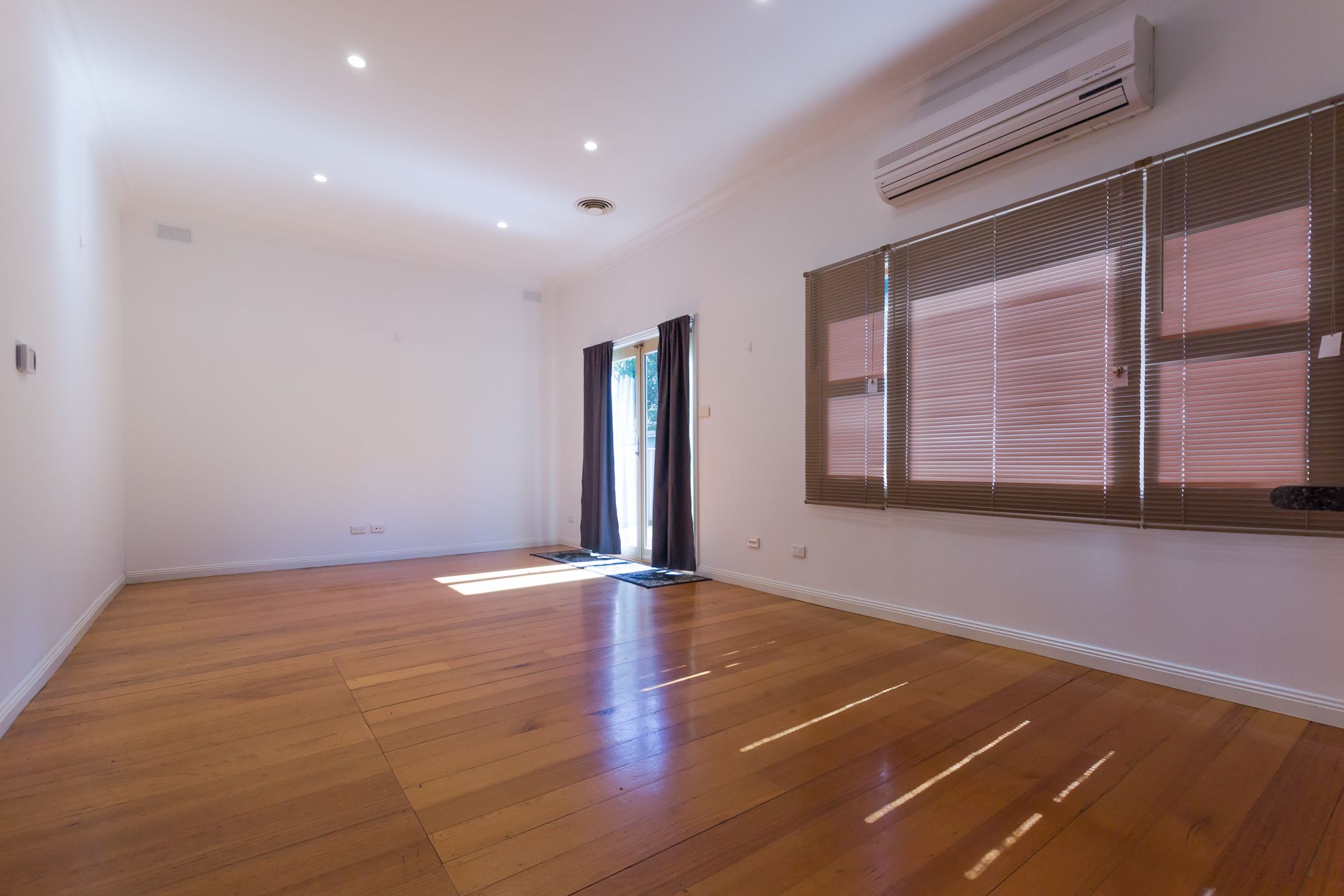 1 Carter Street, Flora Hill, VIC 3550