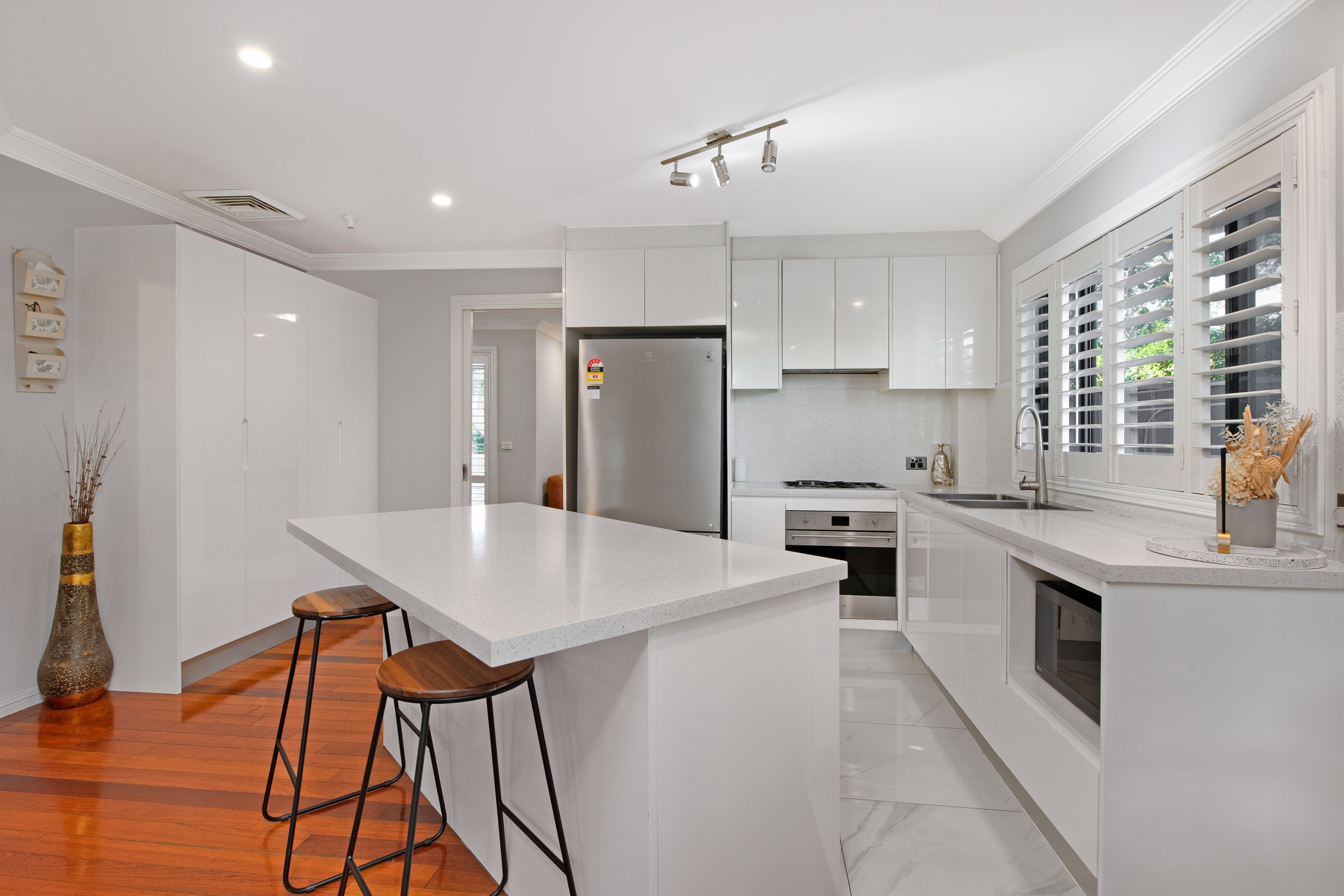 1 Candlenut Grove — photo 3 of 12
