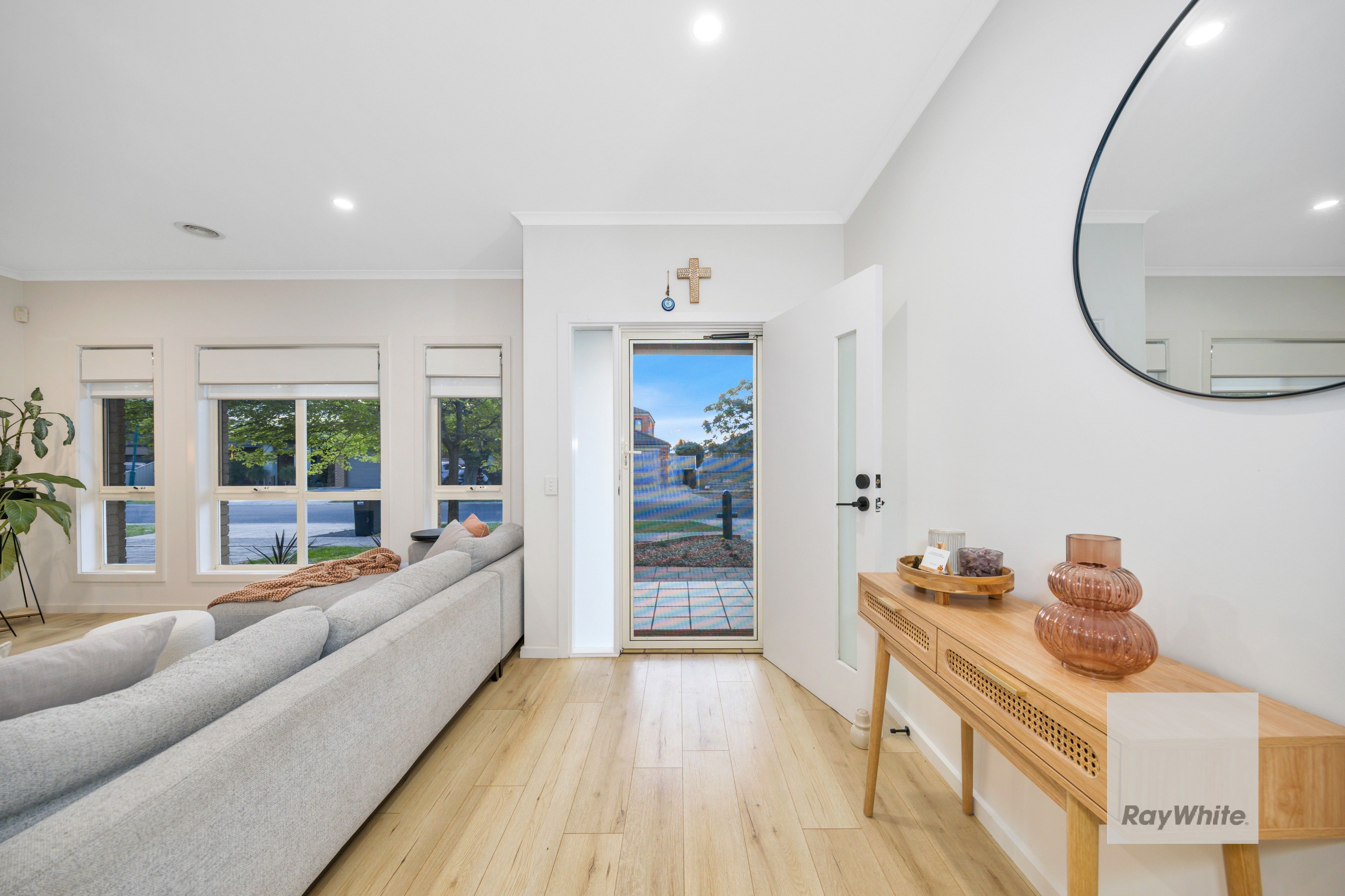 24 Garnet Way, Taylors Hill, VIC 3037