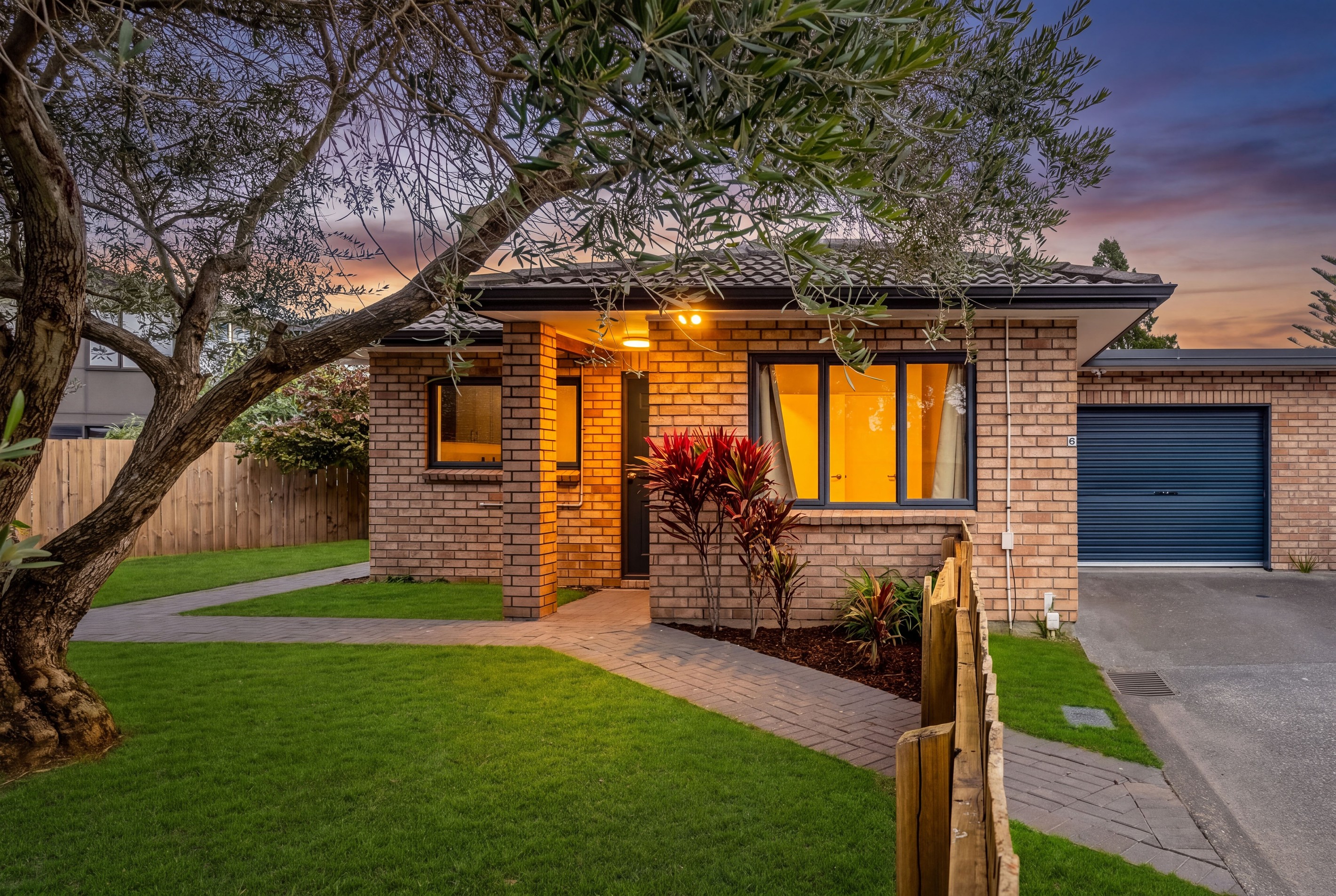 6/11 Lawford Place, Mangere, Manukau City