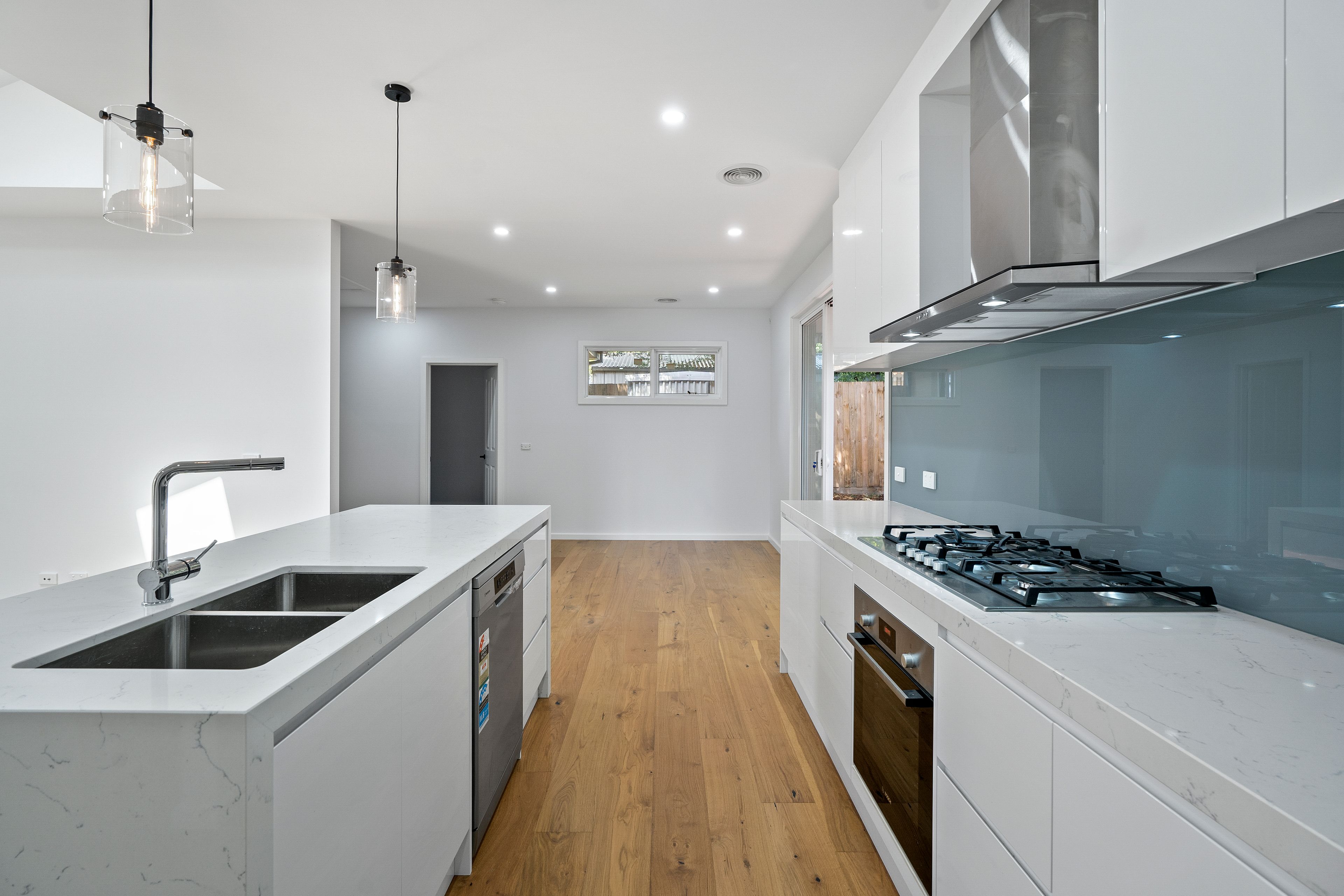 2/93 Burke Road, Ferntree Gully, VIC 3156