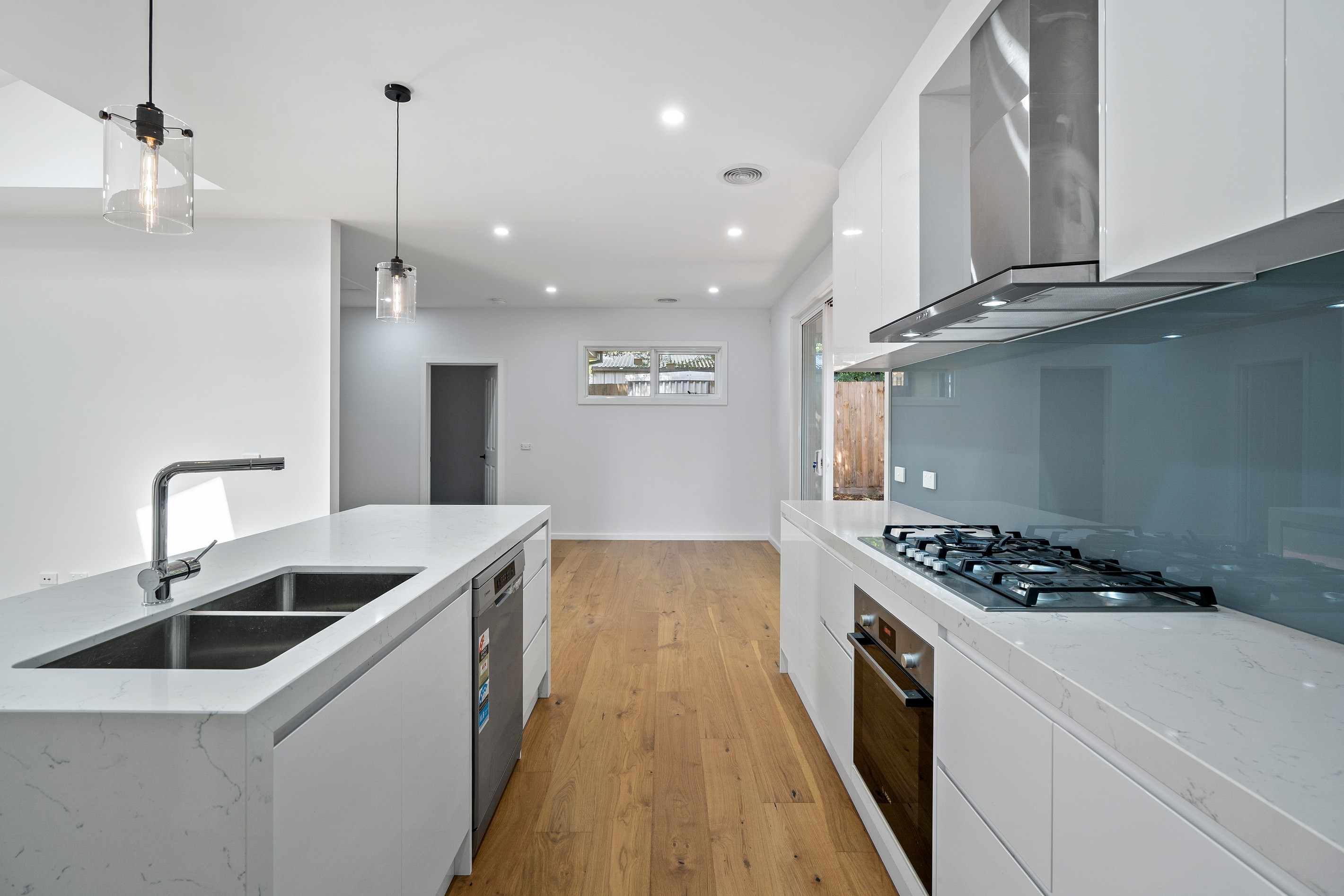 2/93 Burke Road, Ferntree Gully, VIC 3156