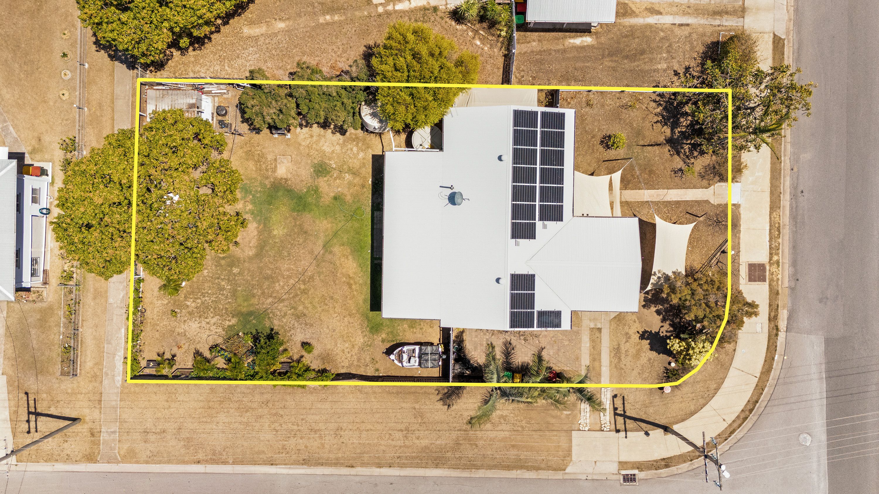 25 Paterson Street — photo from Ray White Gladstone
