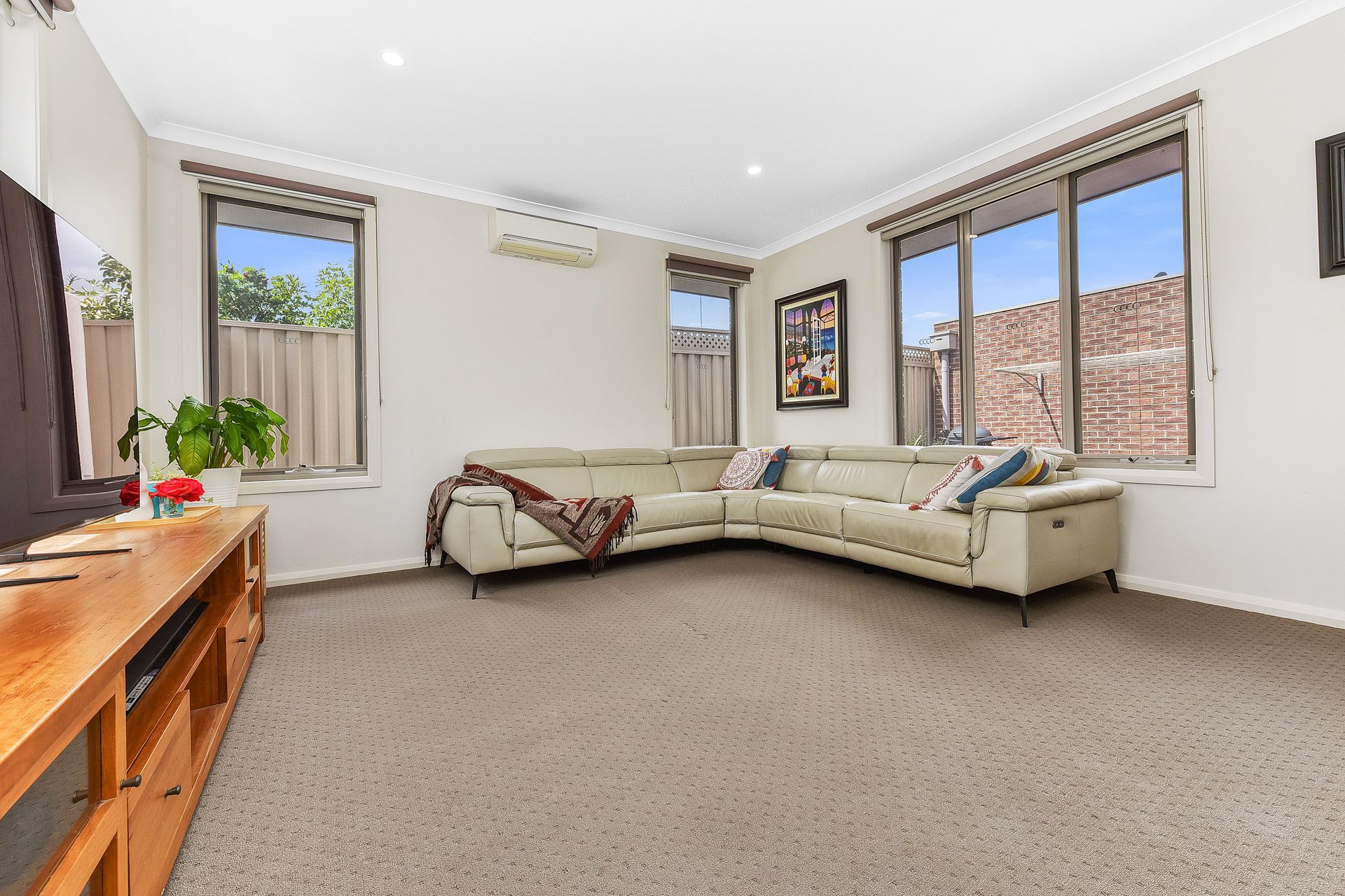 1/6 Fernvale Crescent, Wheelers Hill, VIC 3150