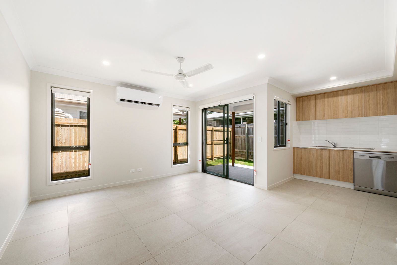 2A/43 Station Road, Loganlea, QLD 4131