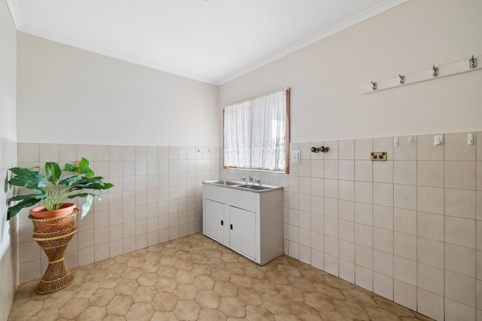 8 Cooper Street — photo 15 of 20