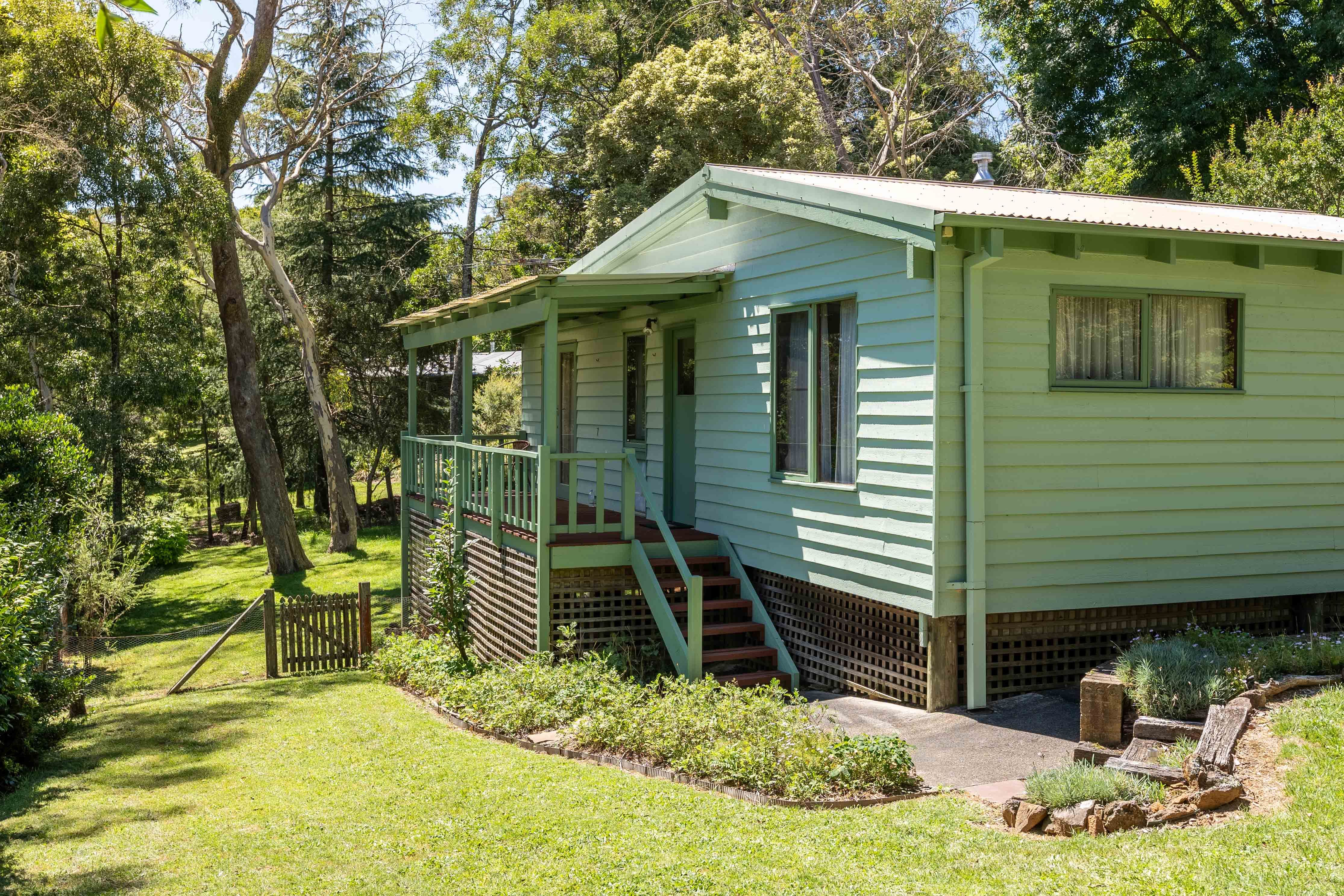 98 Clarence Road, Blackheath NSW 2785