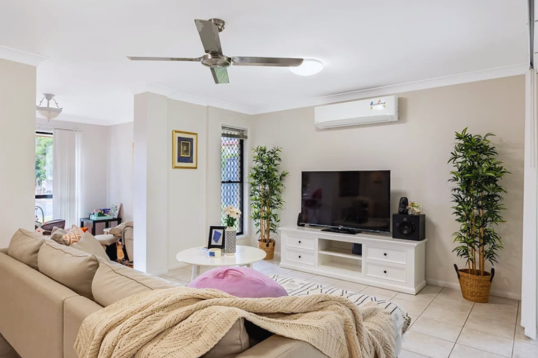 15 Glenroy Place, Parkinson, QLD 4115