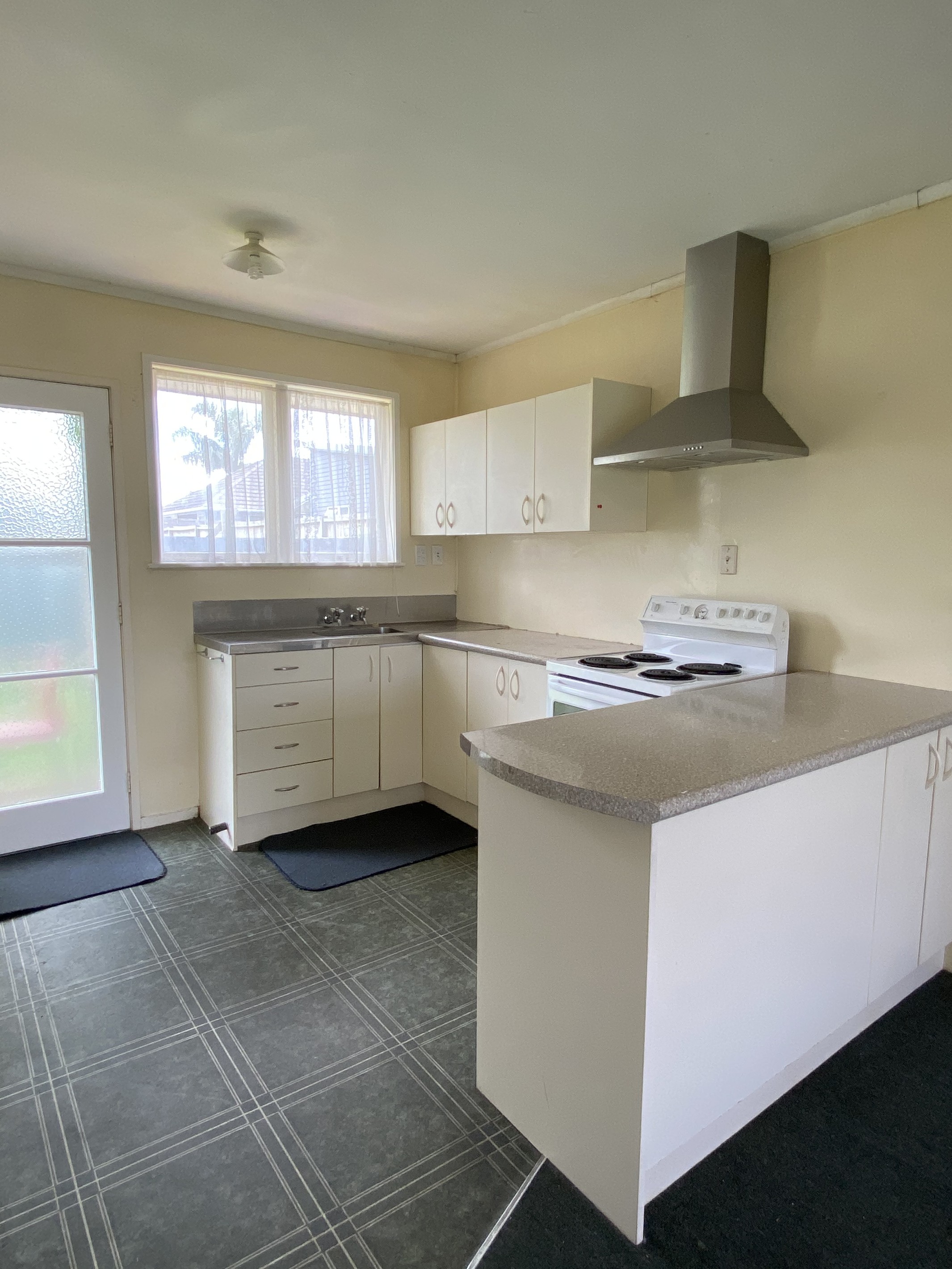 2/31A Vine Street, Mangere East, Manukau City