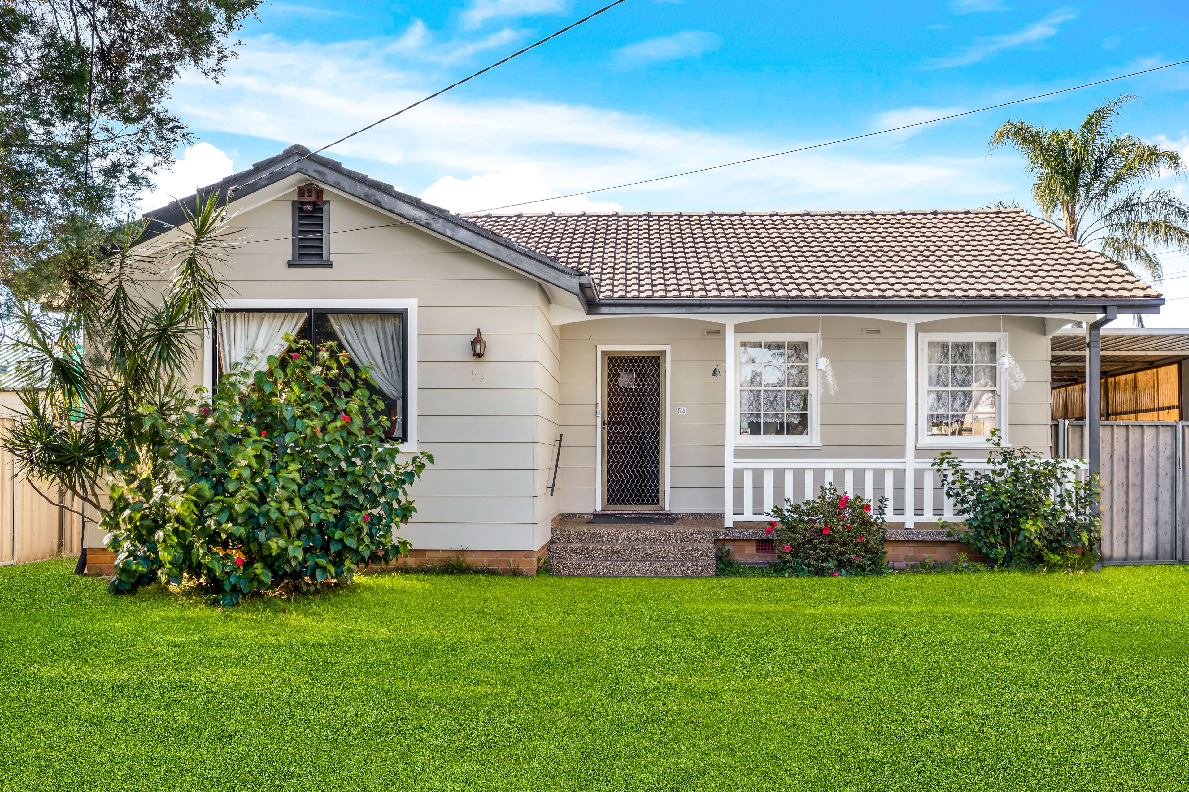 54 Tarawa Road, Lethbridge Park NSW 2770