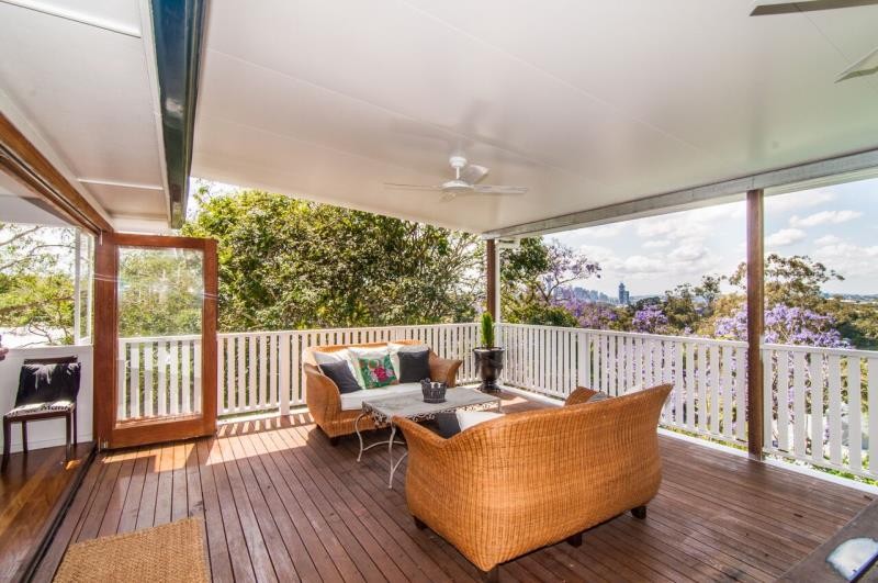 142 Simpsons Road, Bardon, QLD 4065