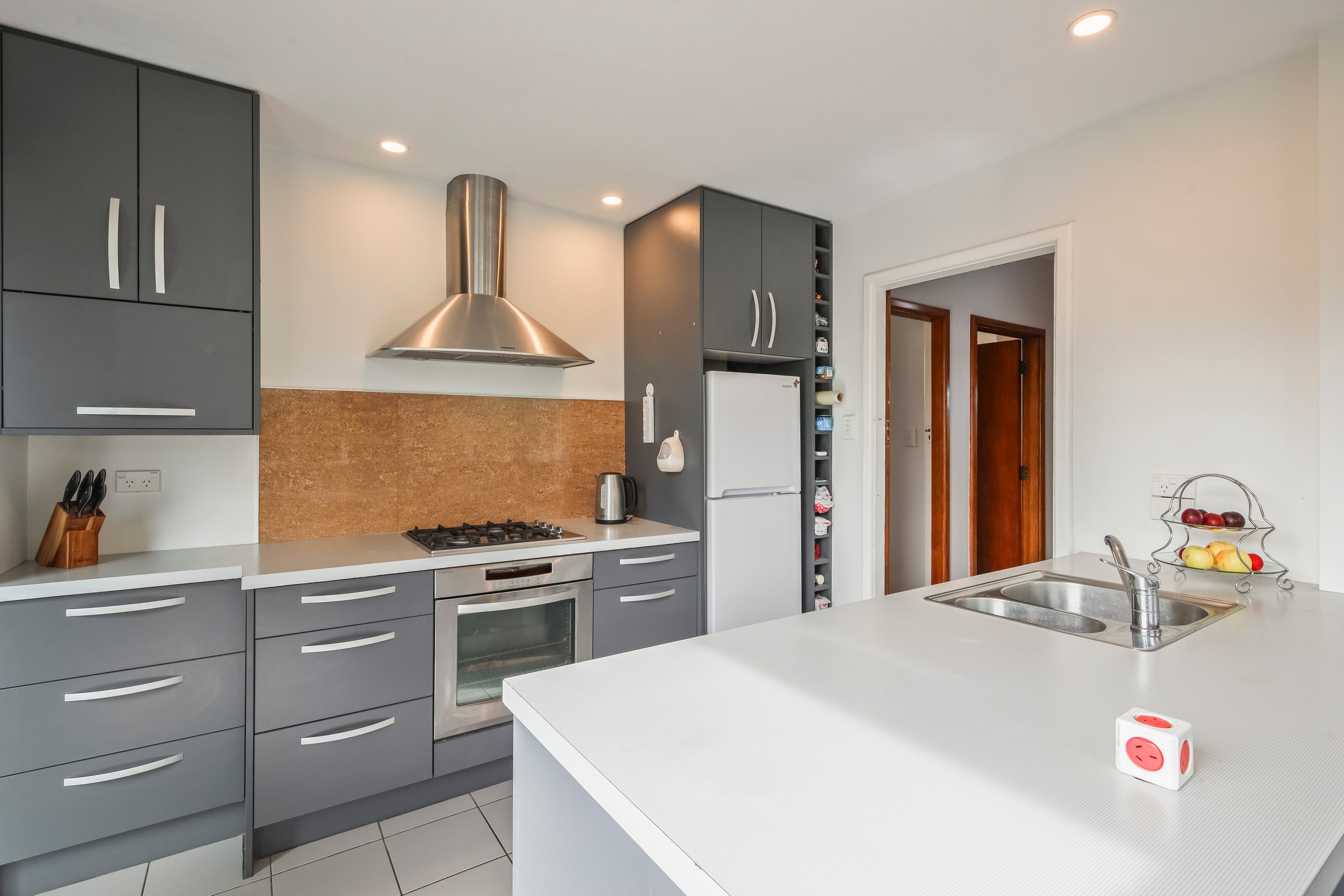 284 Hills Road, Mairehau, Christchurch City