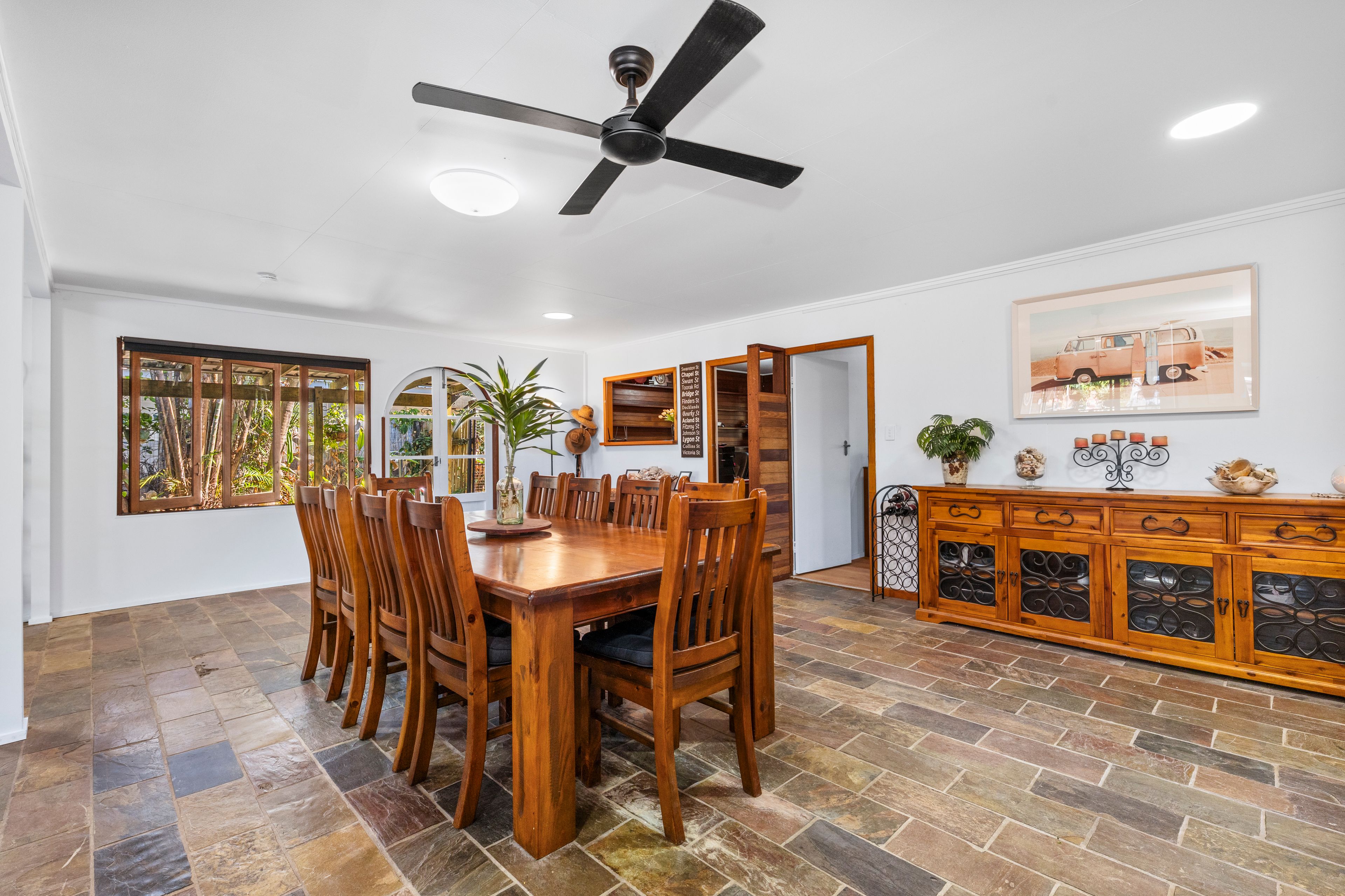 12 Turnbridge Street — photo 4 of 18