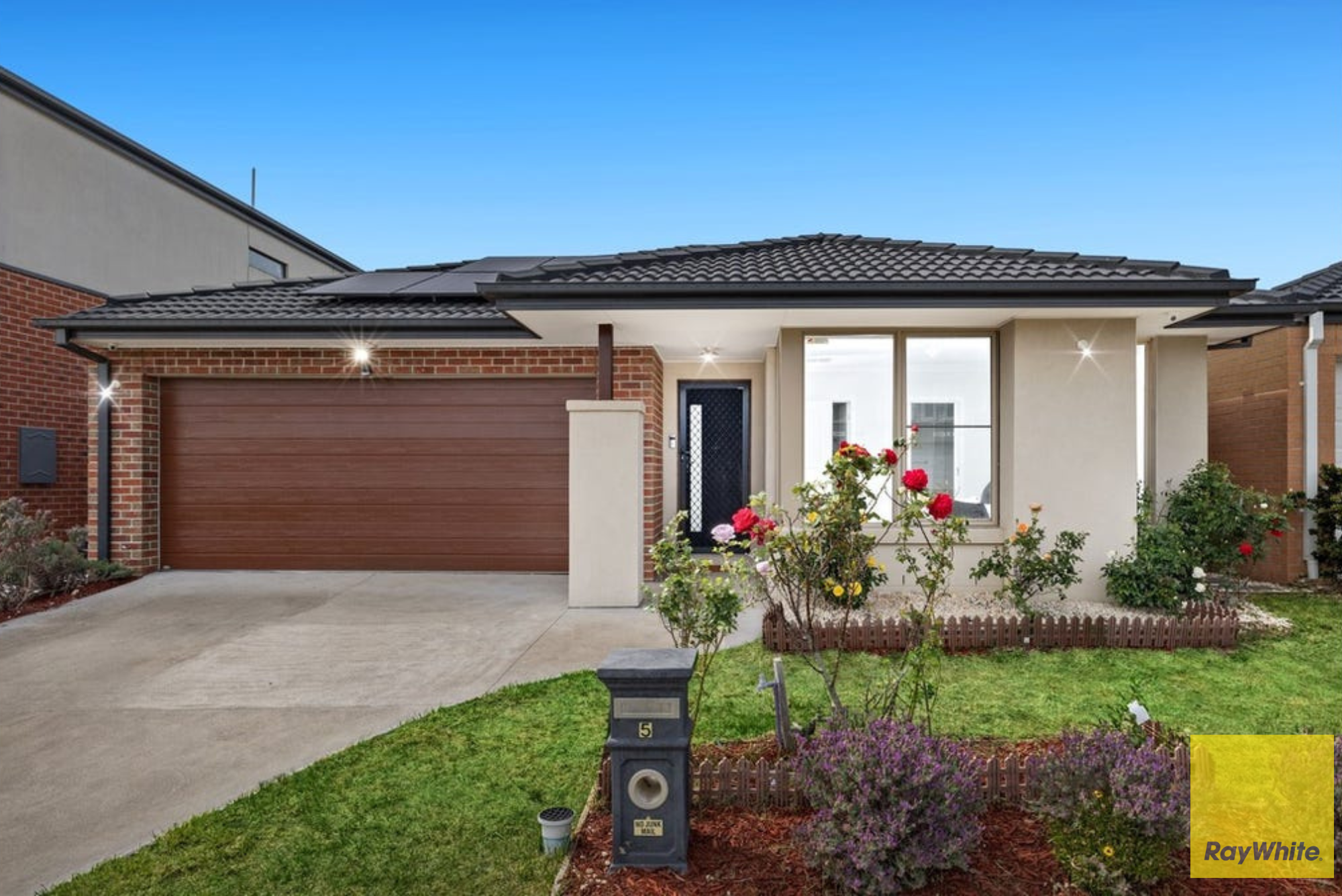 5 Brinkerhoff Crescent, Point Cook VIC 3030