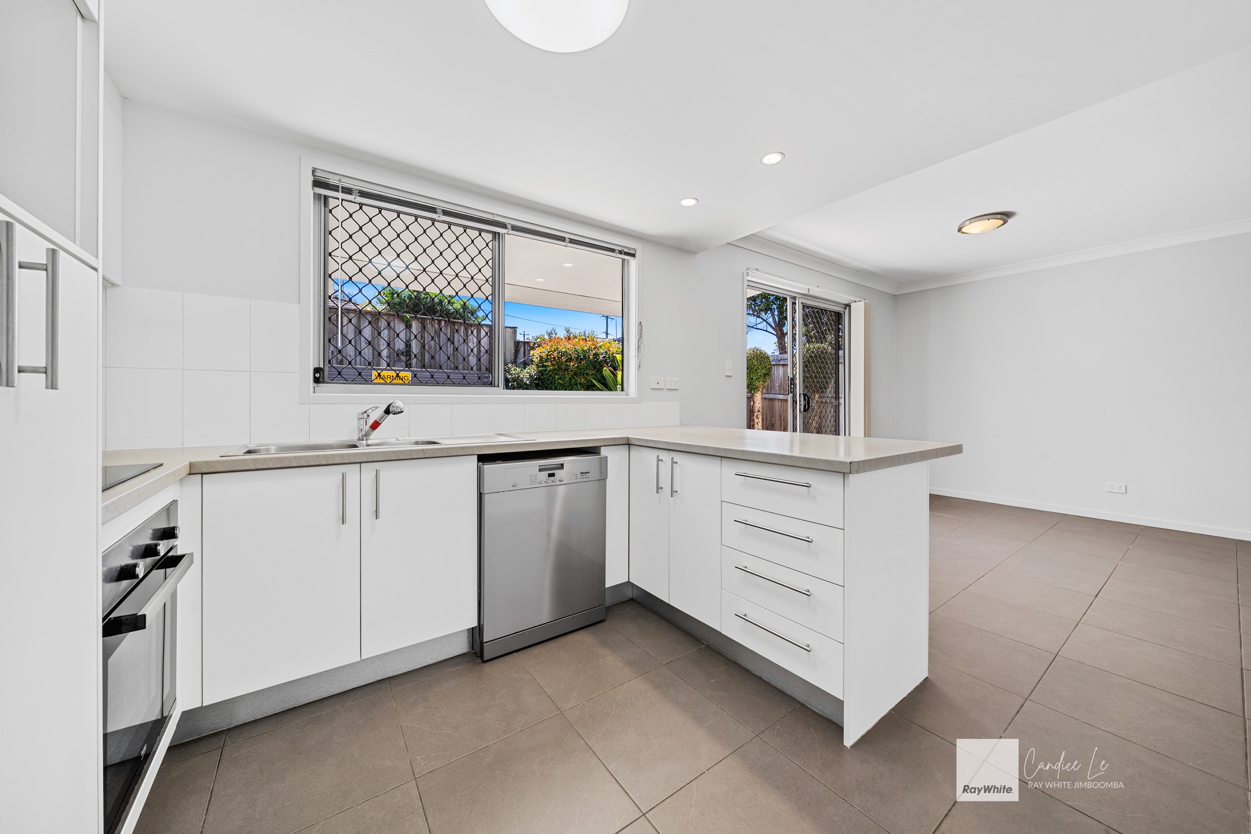 4/1-9 Emerald Drive, Regents Park, QLD 4118