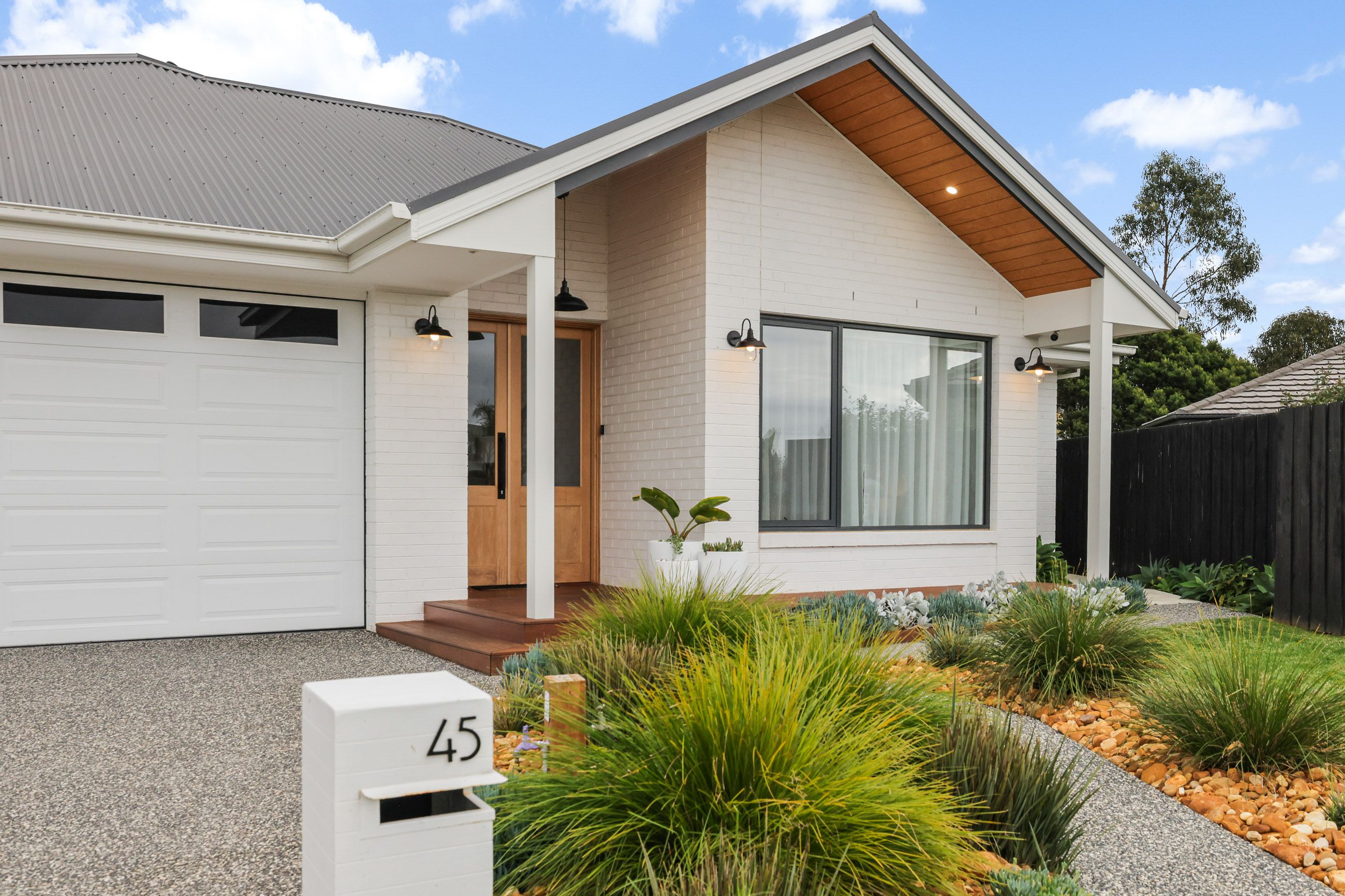 45 Everton Drive — photo 5 of 30