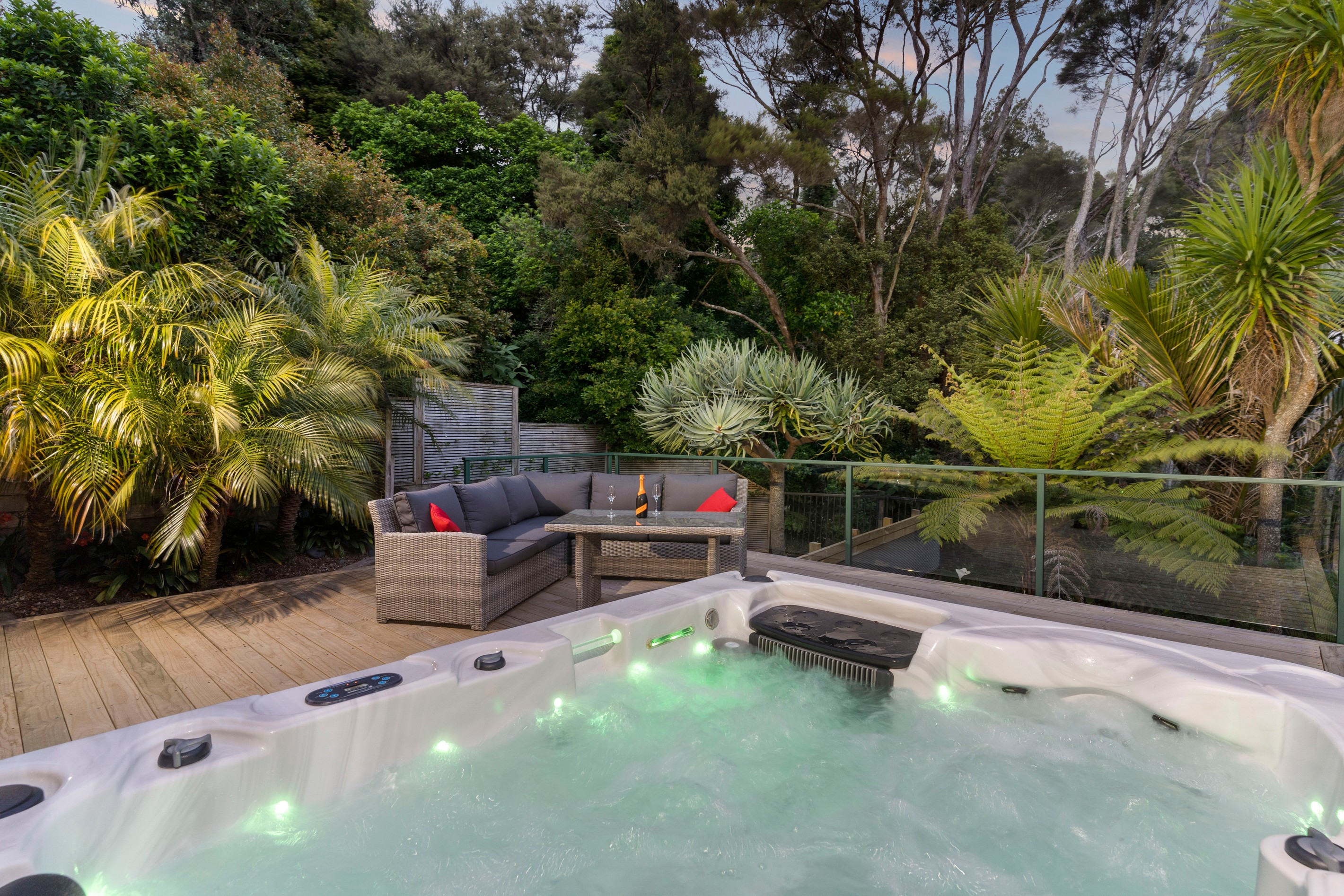 10 Capilano Place, Glenfield, North Shore City