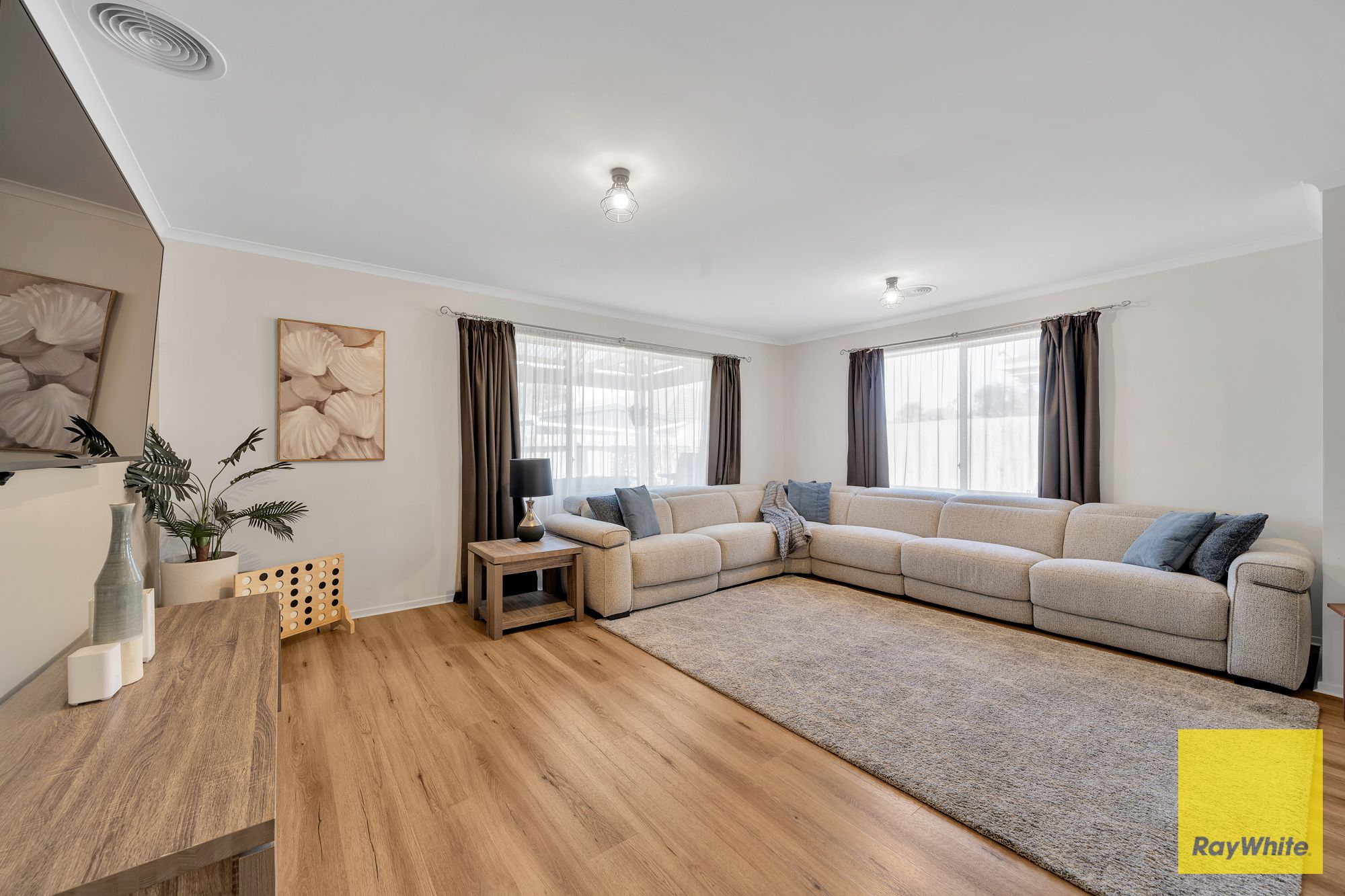 10 Dusky Crescent — photo 17 of 30