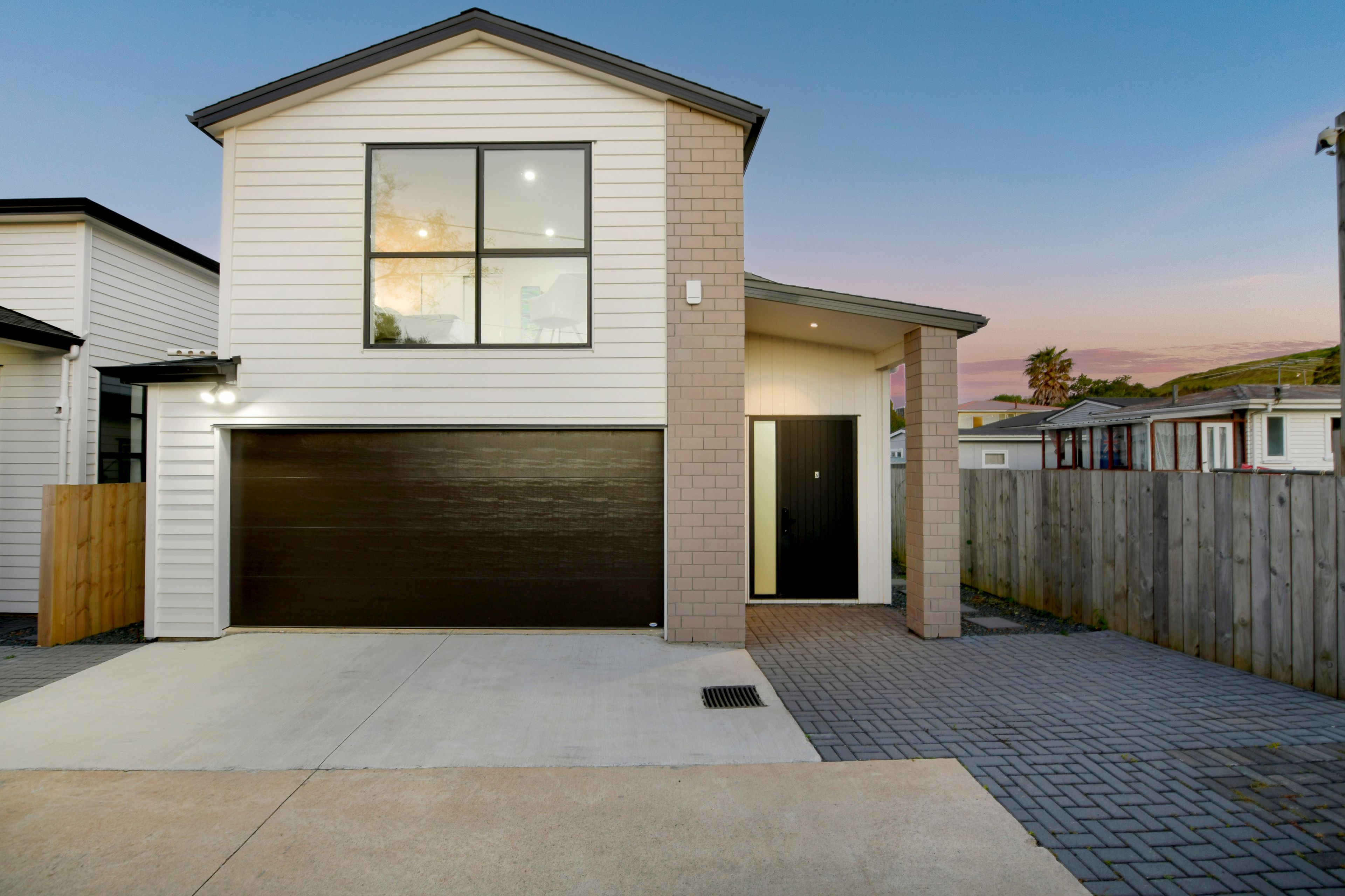 52A Taylor Road, Mangere Bridge, Manukau City 2022 - Sold House - Ray ...