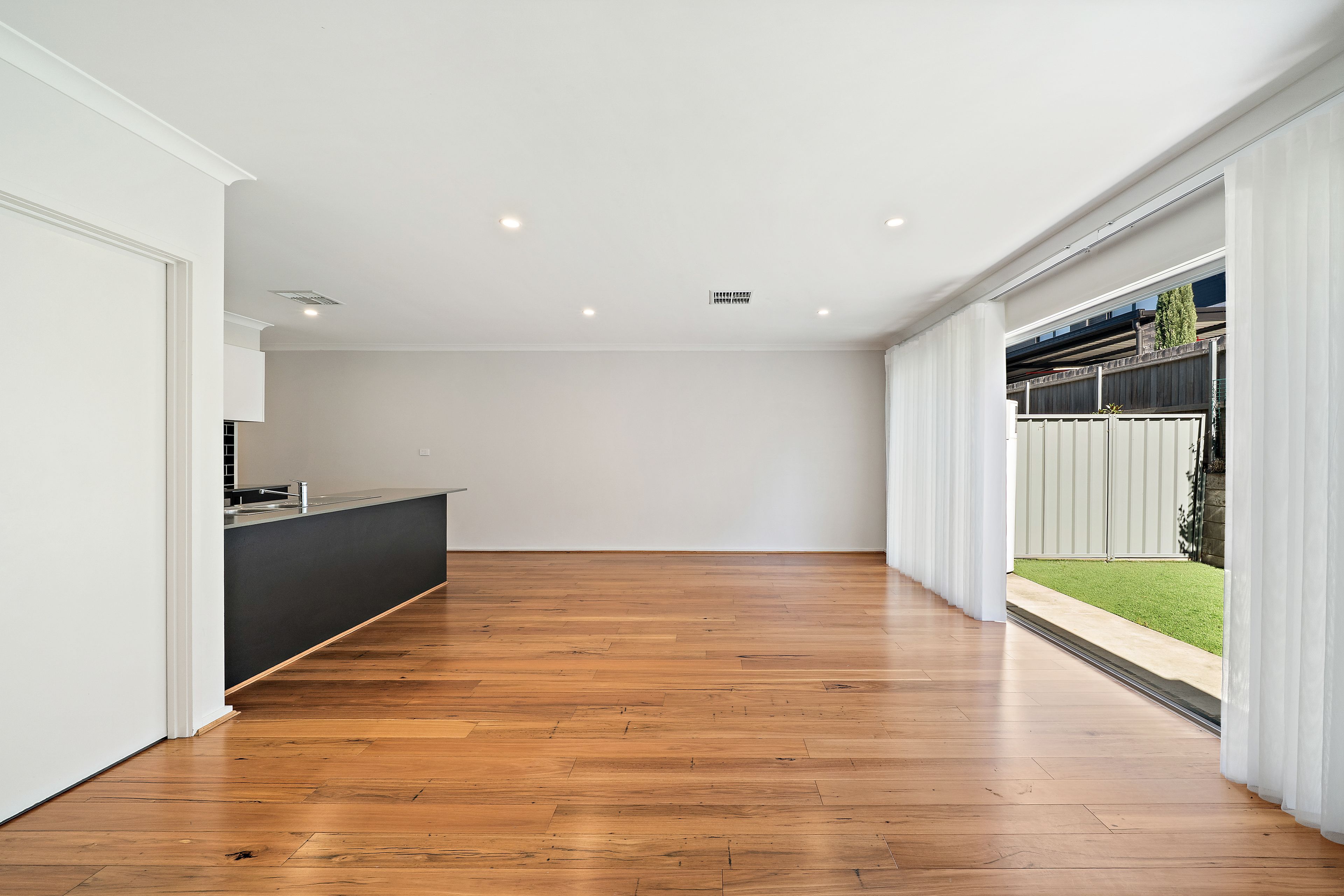 56/4 Pearlman Street, COOMBS, ACT 2611