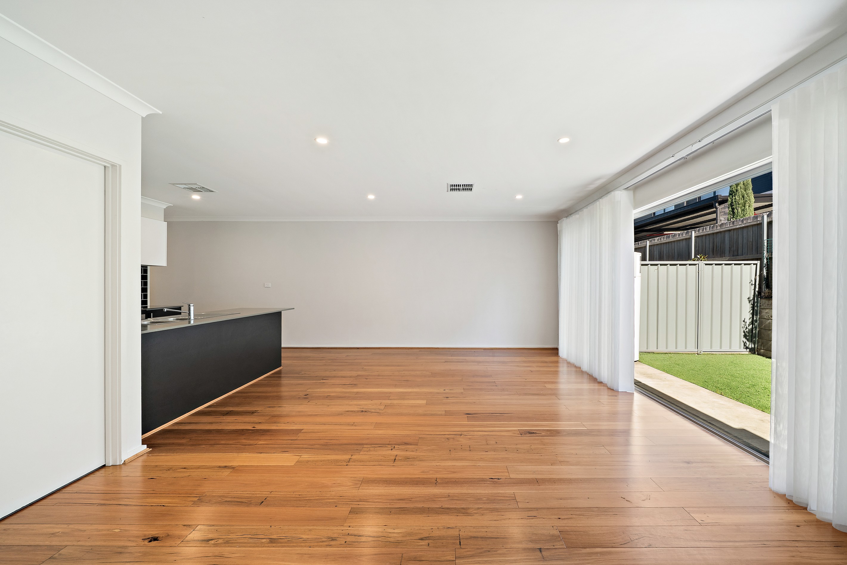 56/4 Pearlman Street, COOMBS, ACT 2611