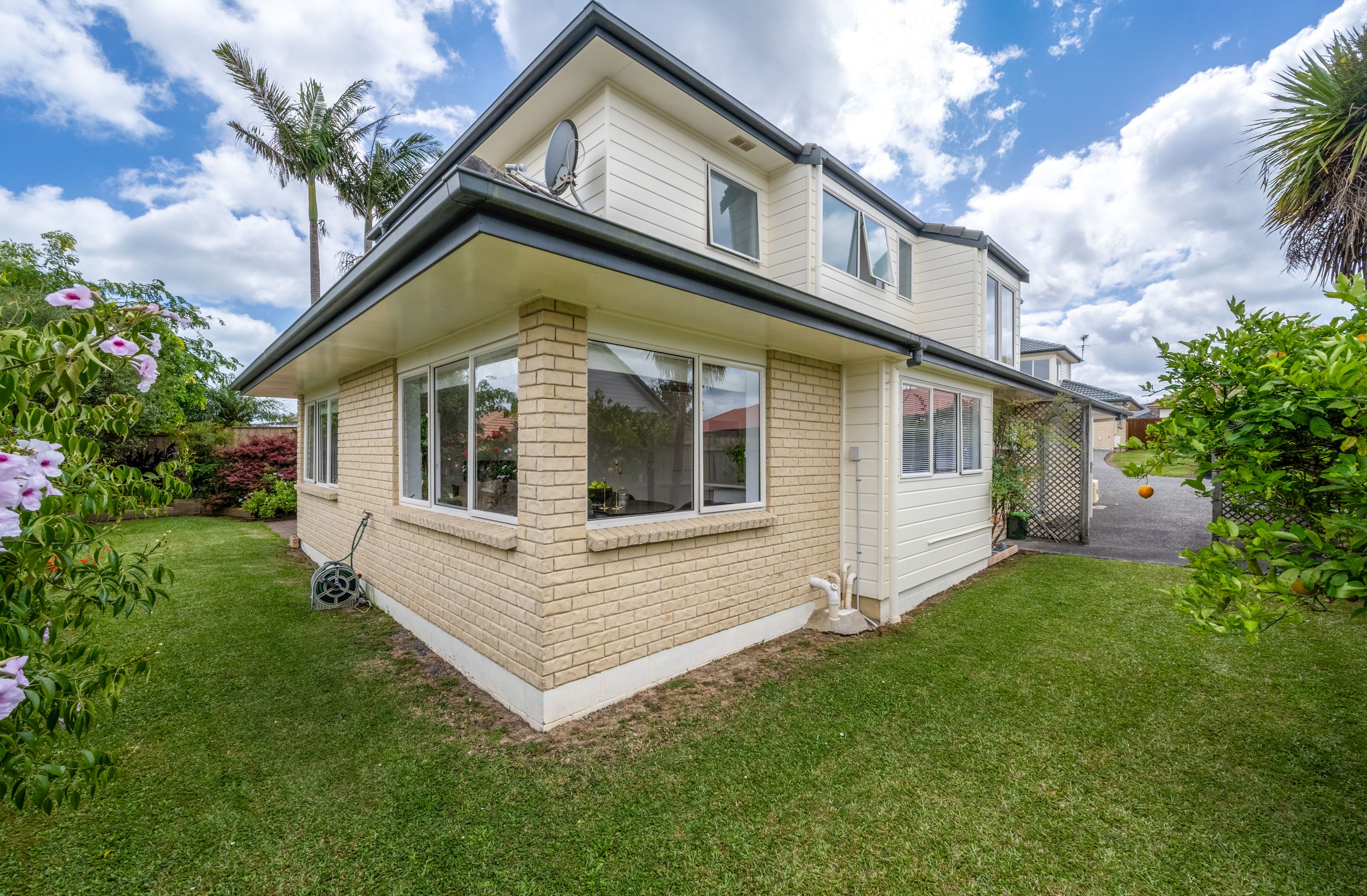 1/8 Tolben Place, Golflands, Manukau City