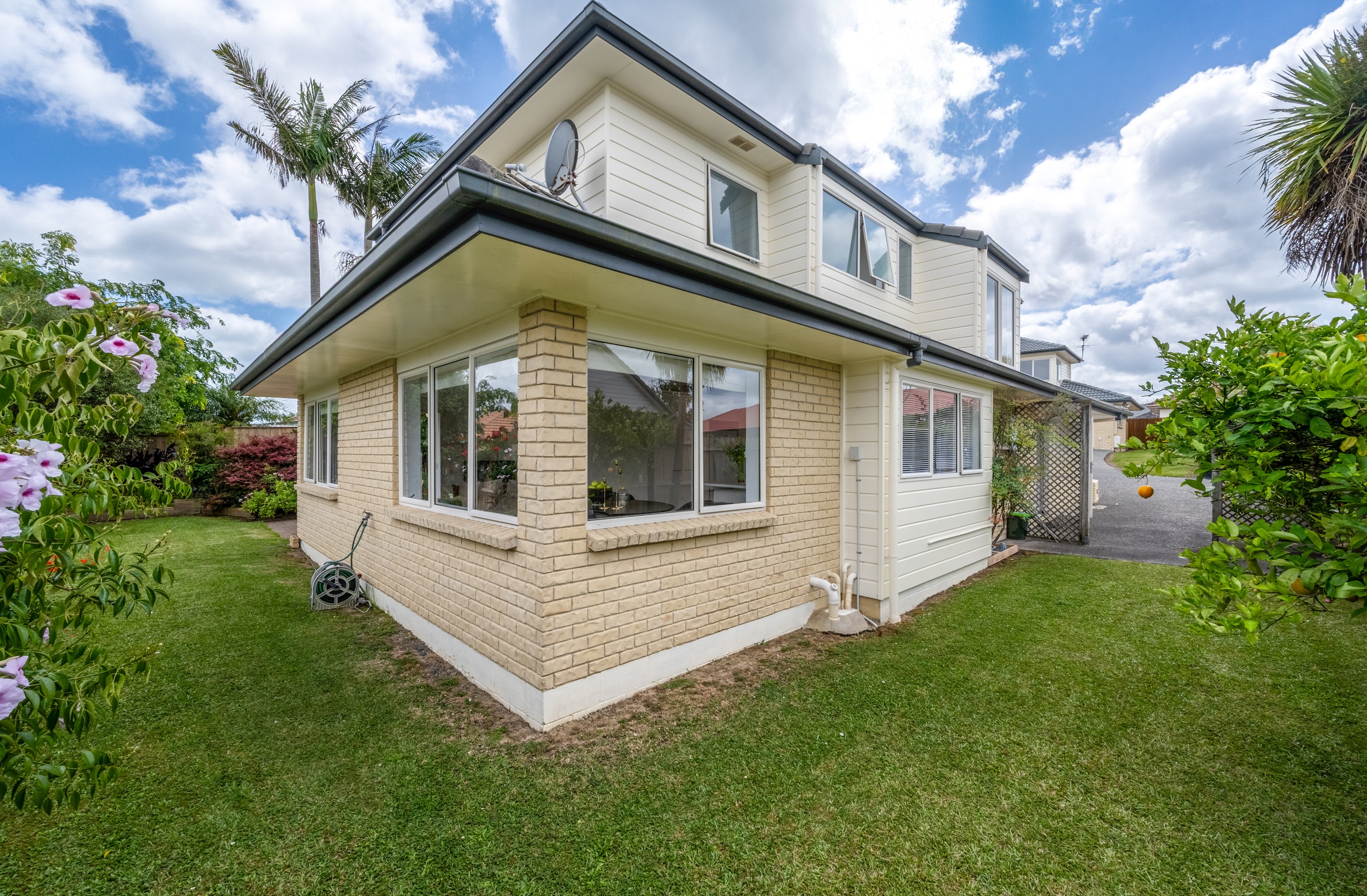 1/8 Tolben Place, Golflands, Manukau City