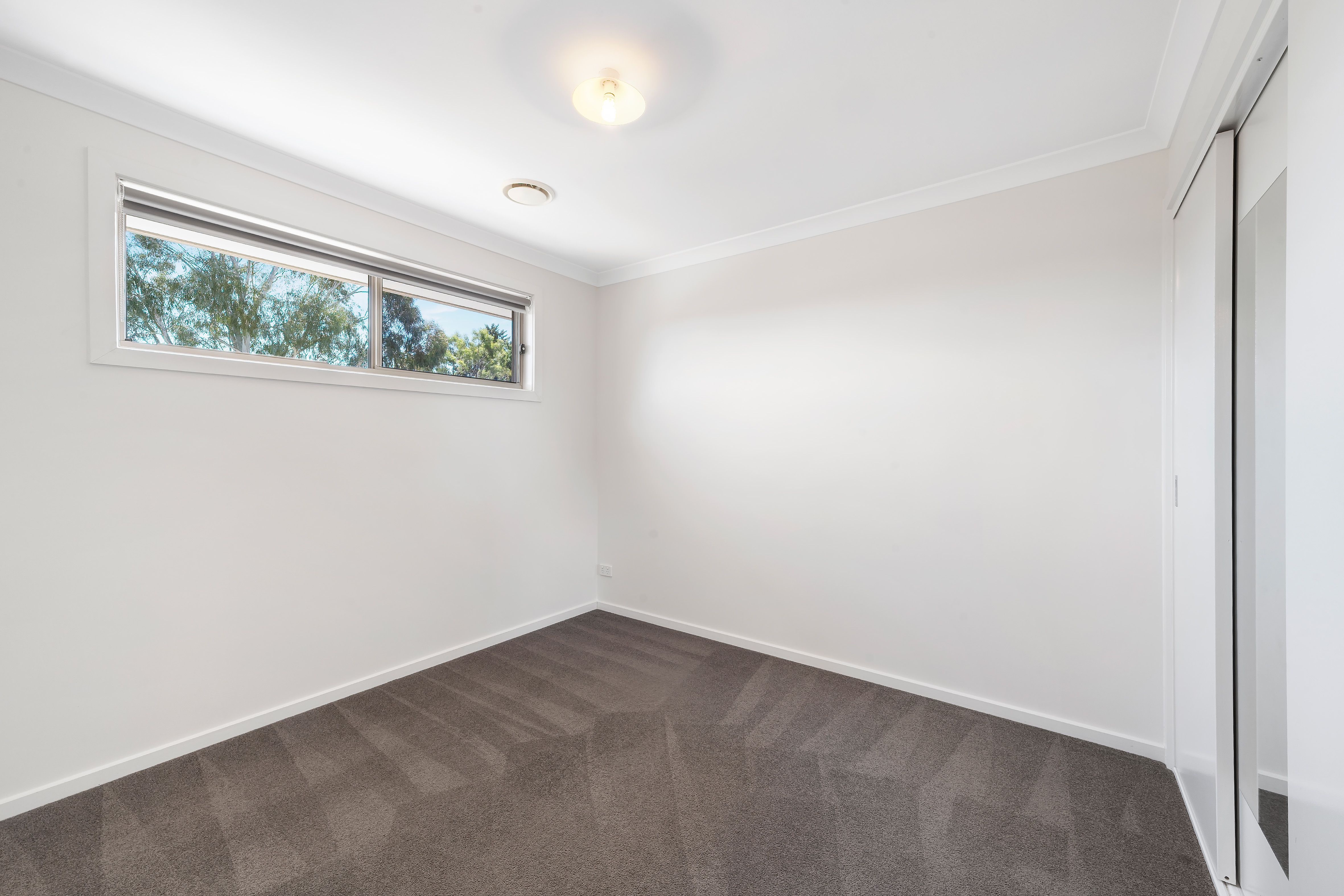 70 Hinkler Drive — photo 9 of 16