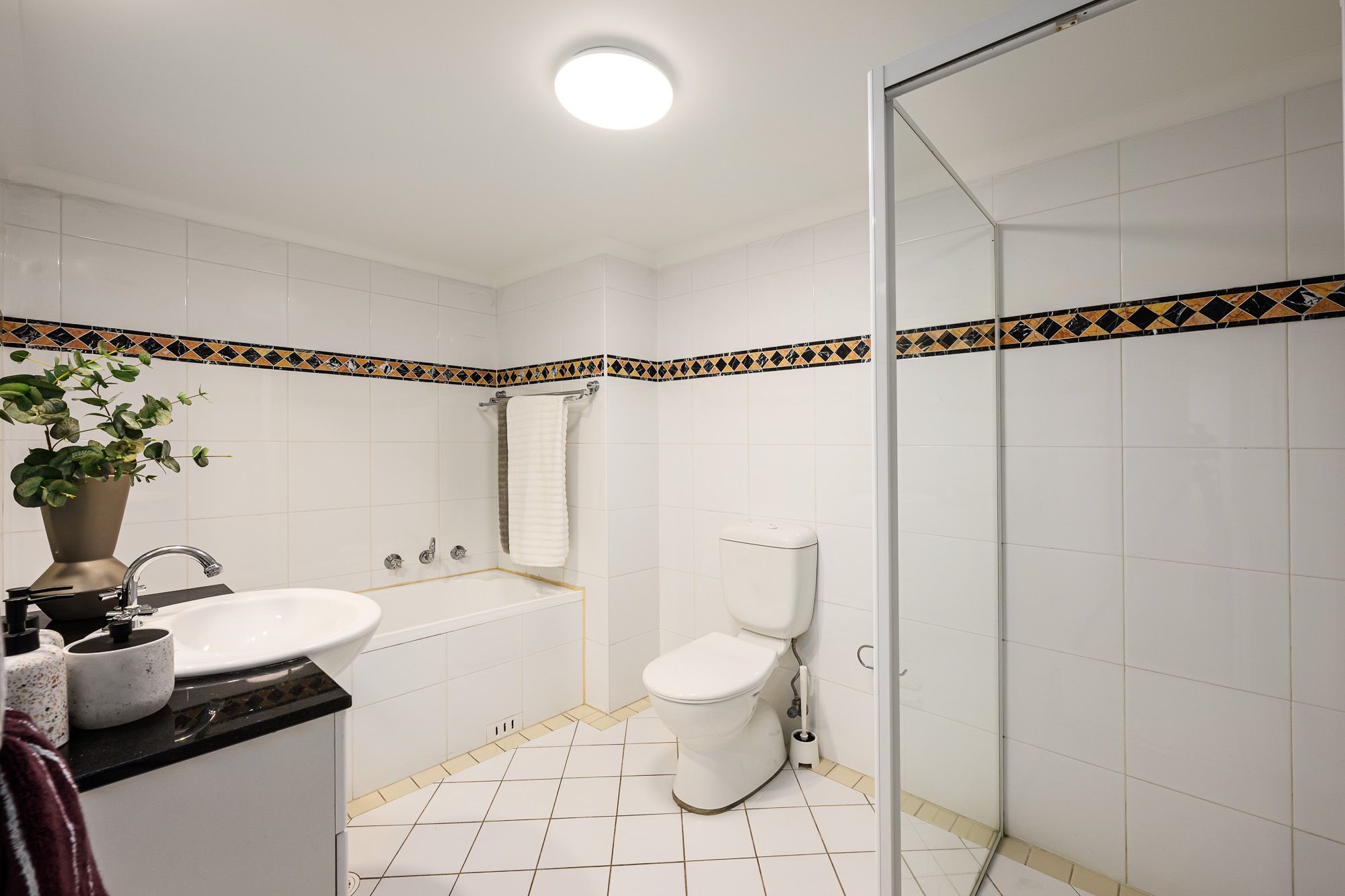 9/102 Miller Street — photo 11 of 16