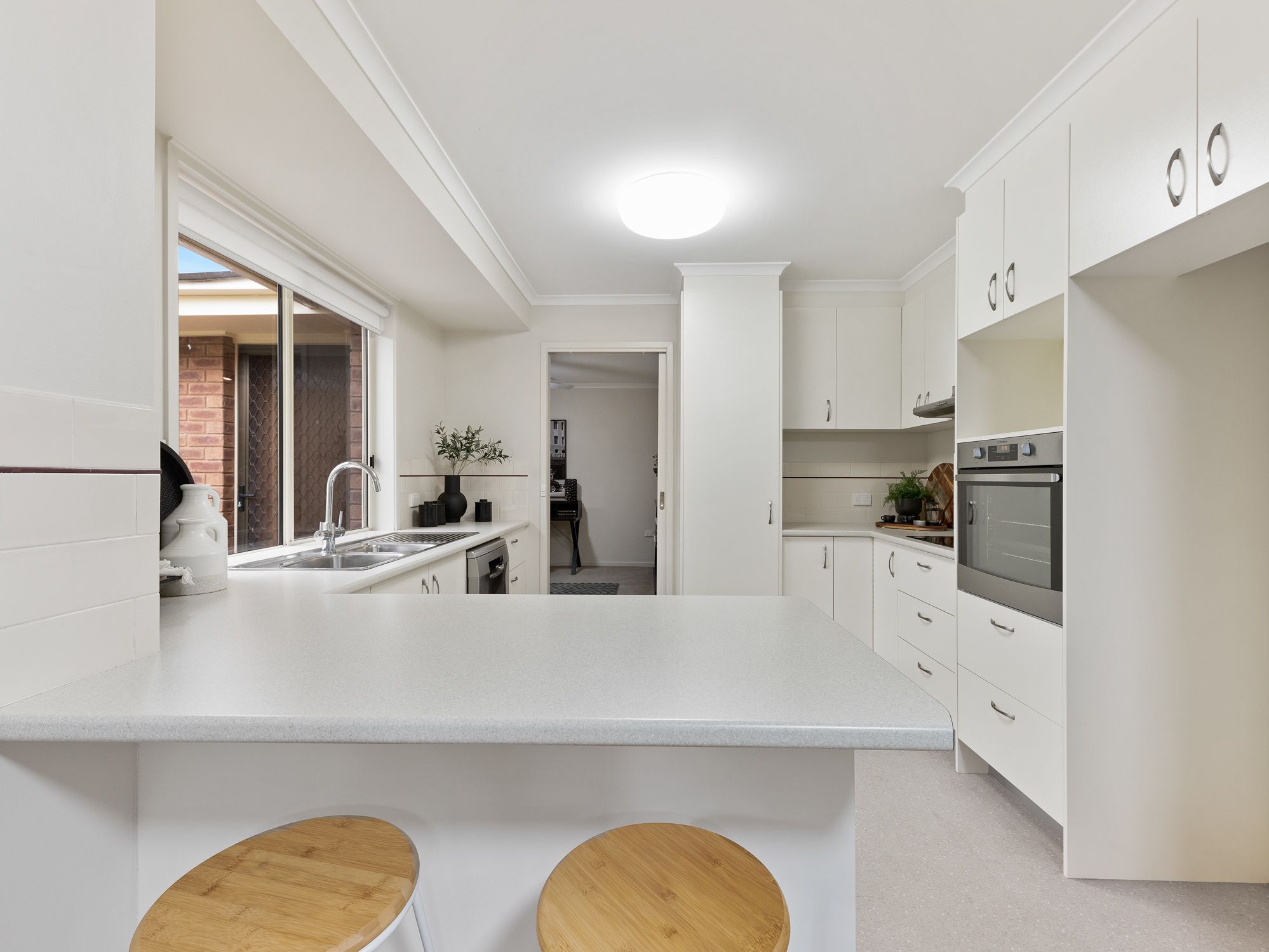 71 Springfield Court, West Albury, NSW 2640