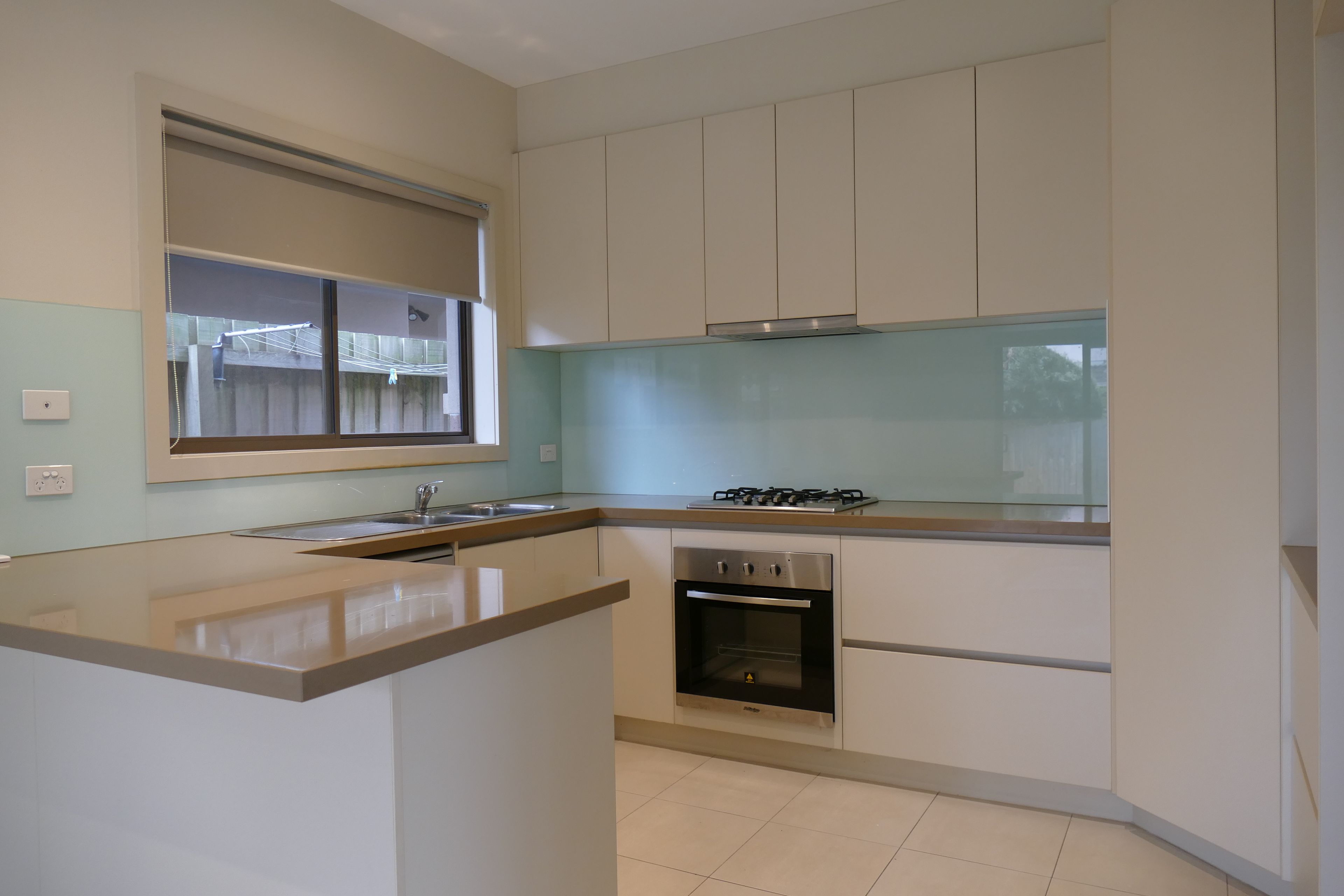 1/14 Pinewood Drive, Mount Waverley, VIC 3149