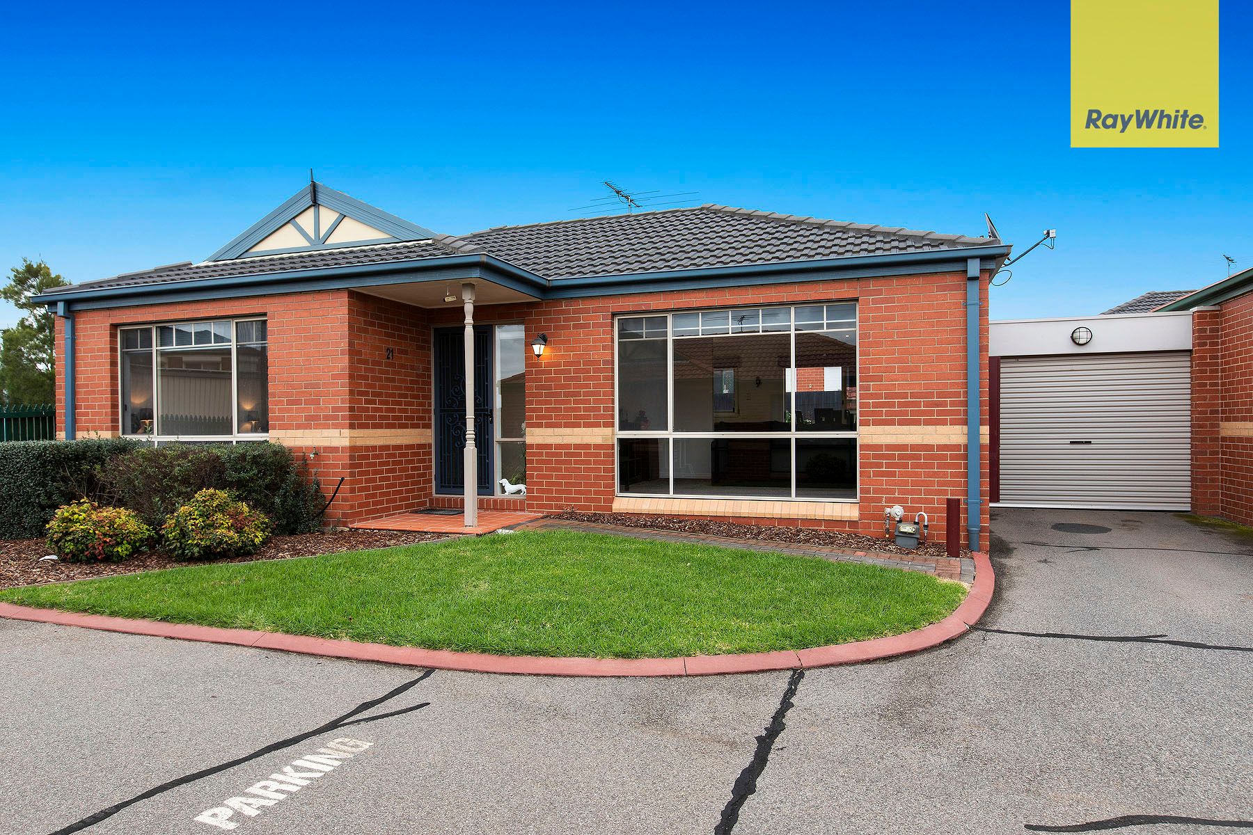 7 Regan Street, St Albans VIC 3021