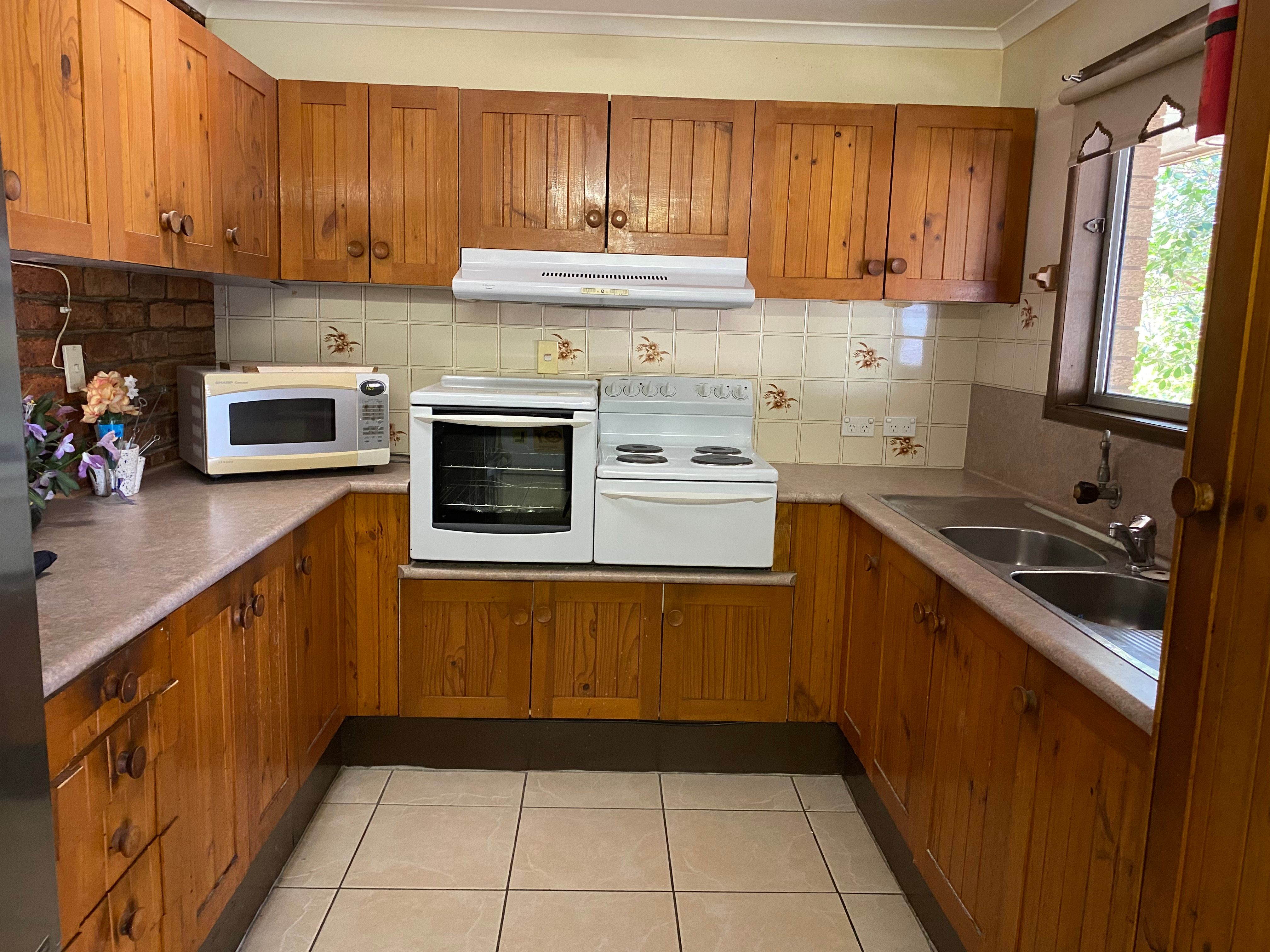 14 Mercedes Street, Clinton, QLD 4680