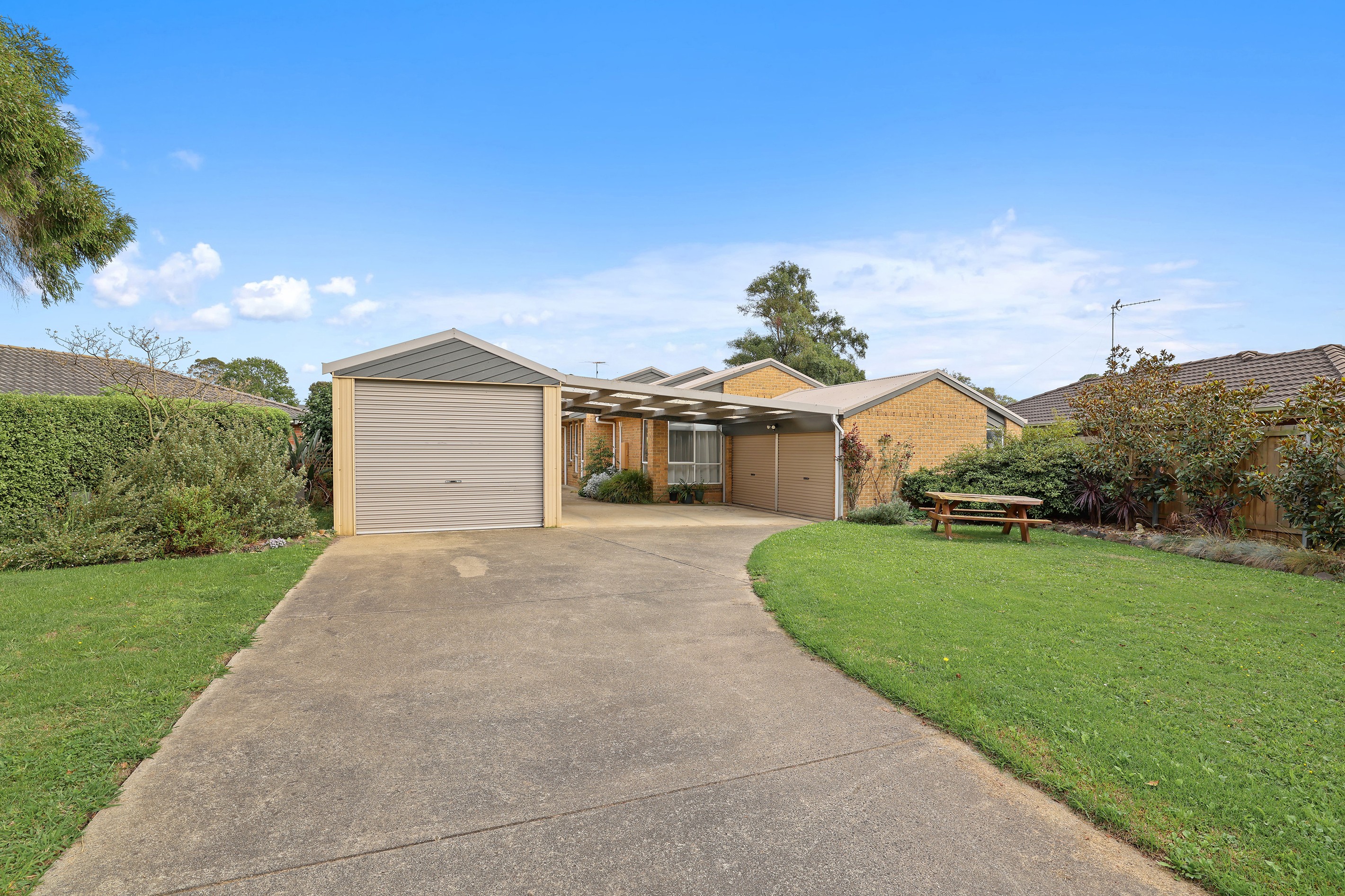 4 Clinton Court, Leongatha, VIC 3953