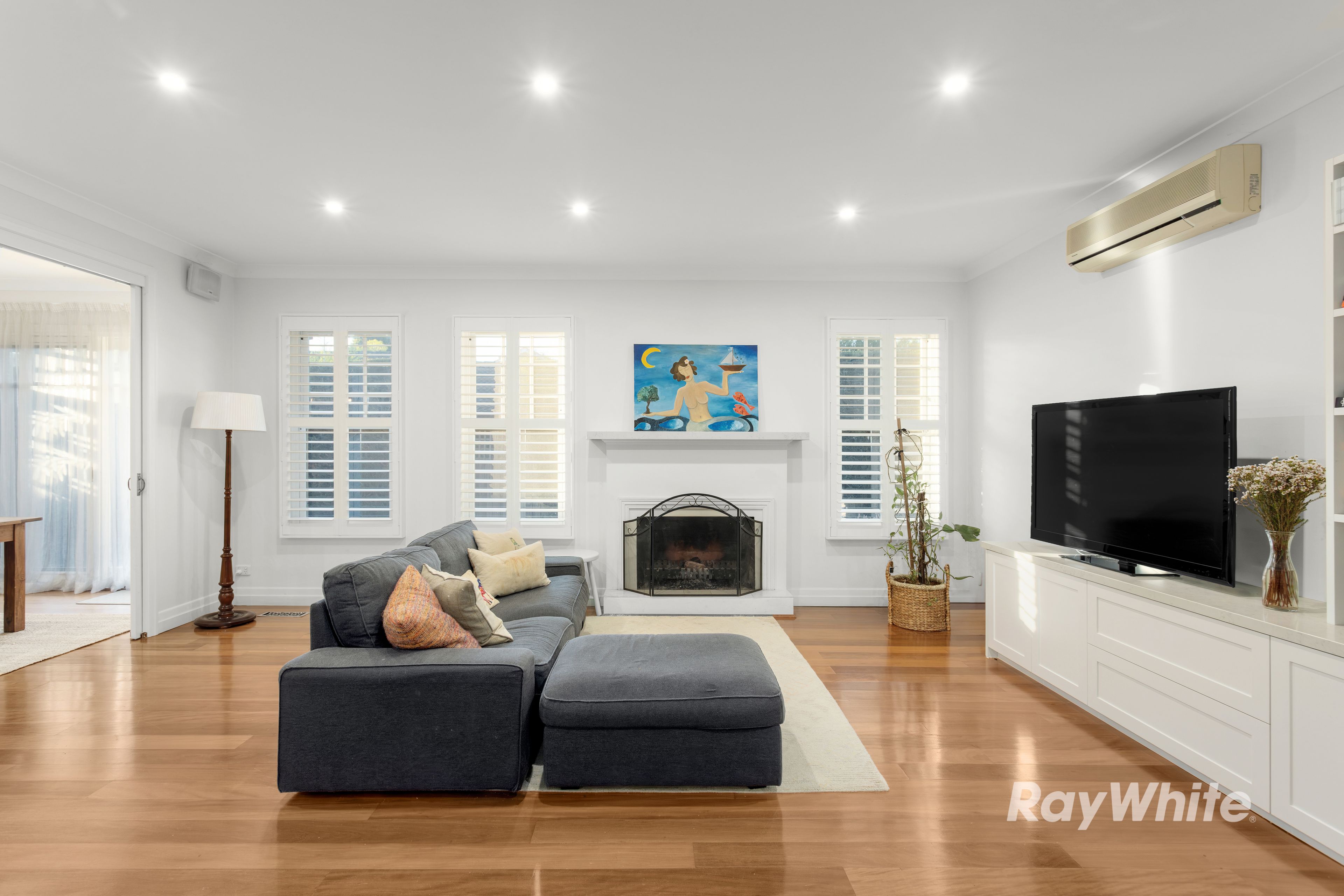 2/40 Burke Road — photo from Ray White Carnegie
