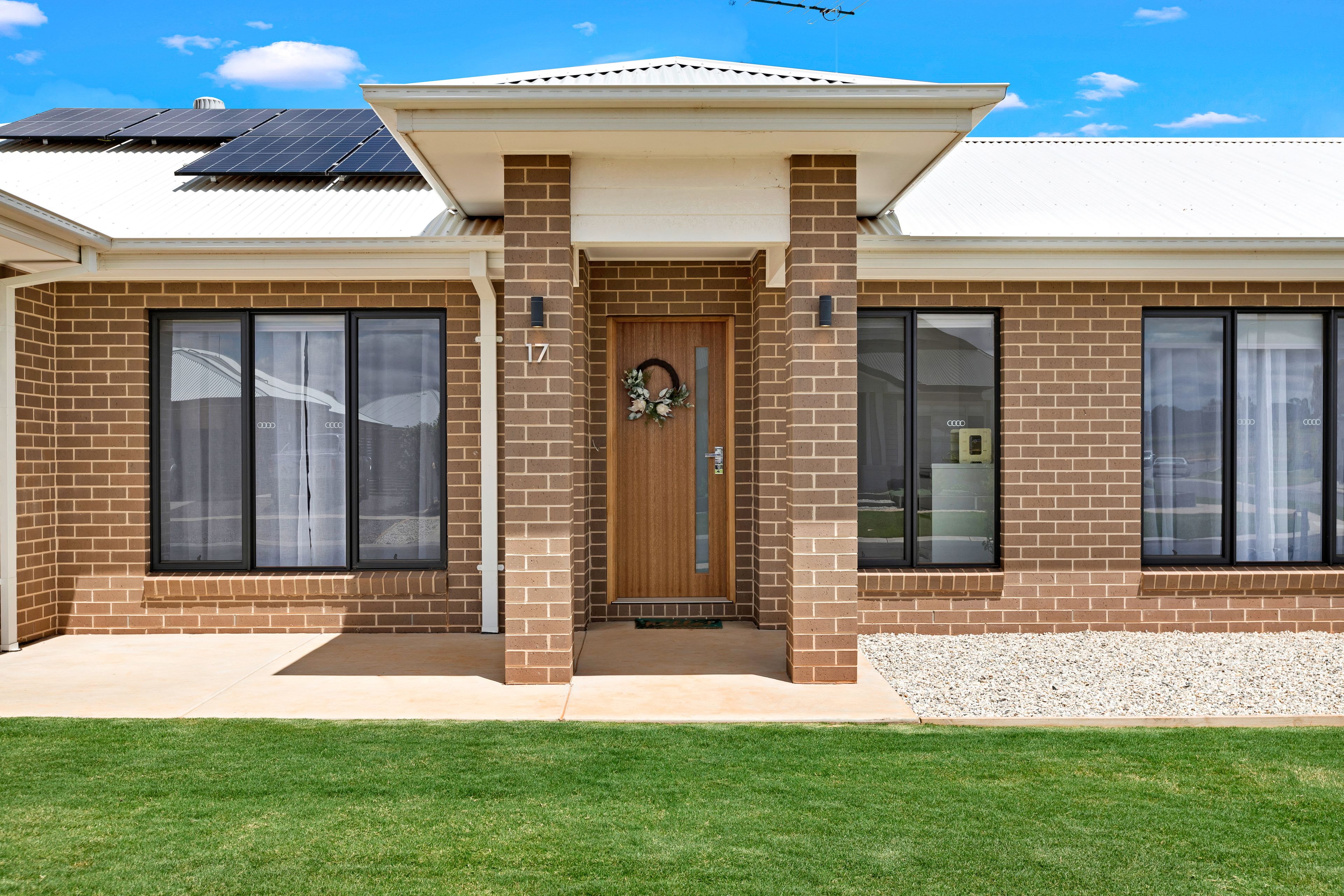 17 Bologna Avenue, Irymple, VIC 3498