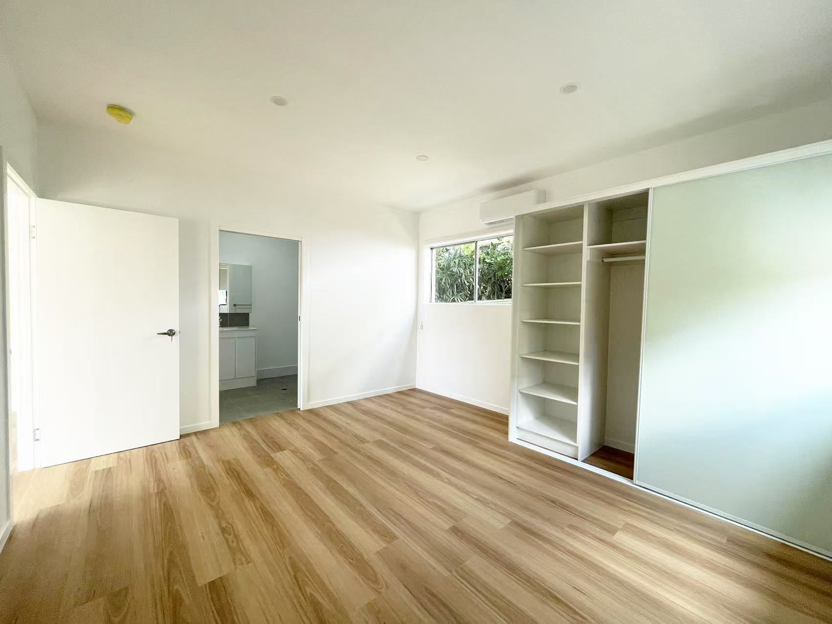 23 Coolinda Street — photo 5 of 6