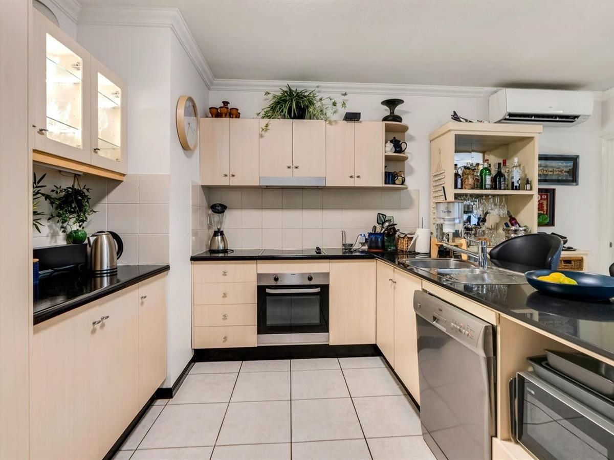 6/310-316 Lake Street, Cairns North, QLD 4870