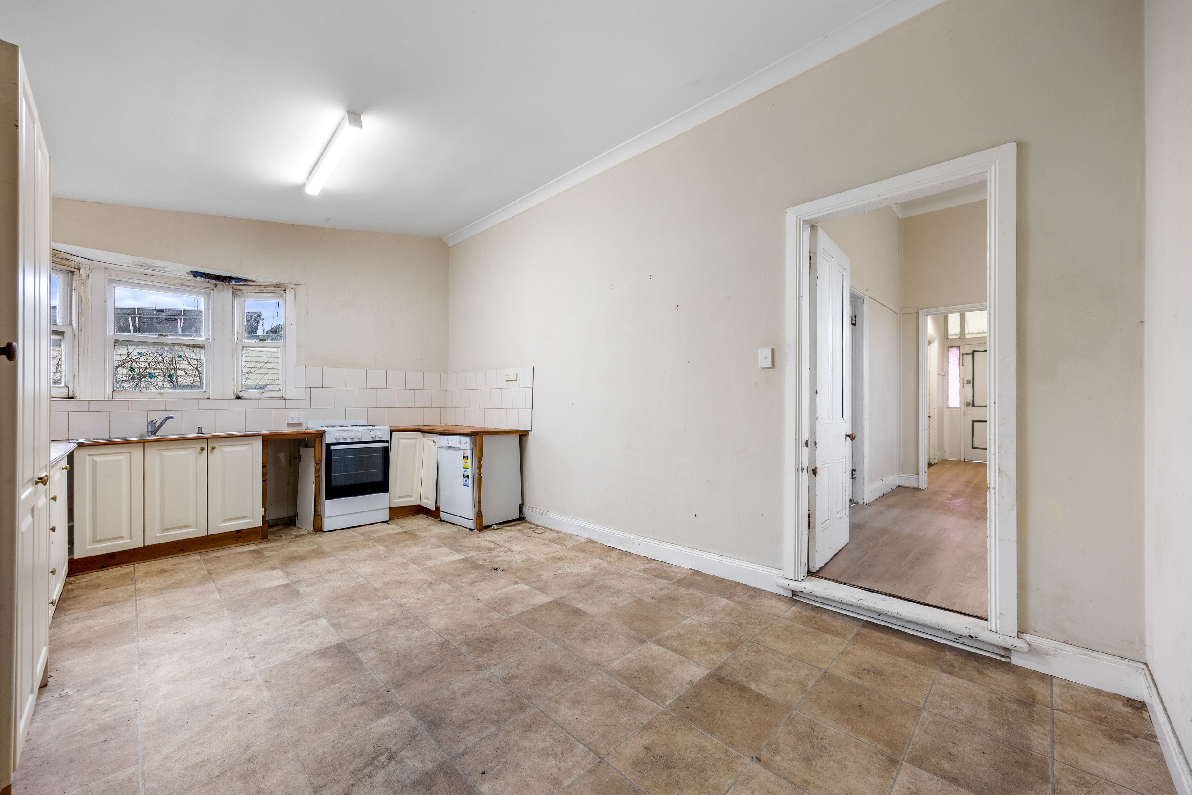 53 Albert Street — photo 7 of 19
